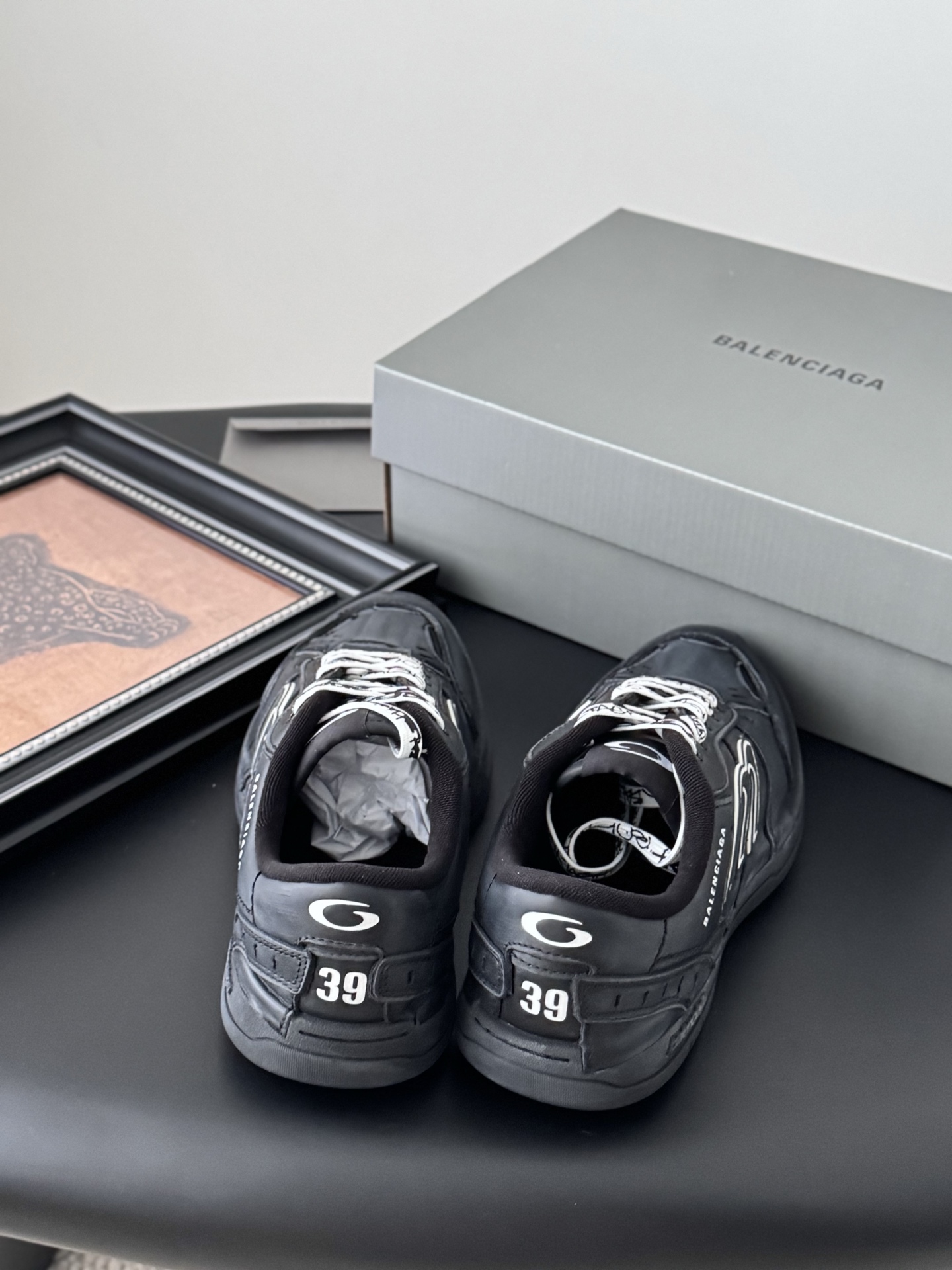 “Balenciaga Hamptons Leisure Shoes Review: Cool Design in Sizes 35-44” - 图片 5