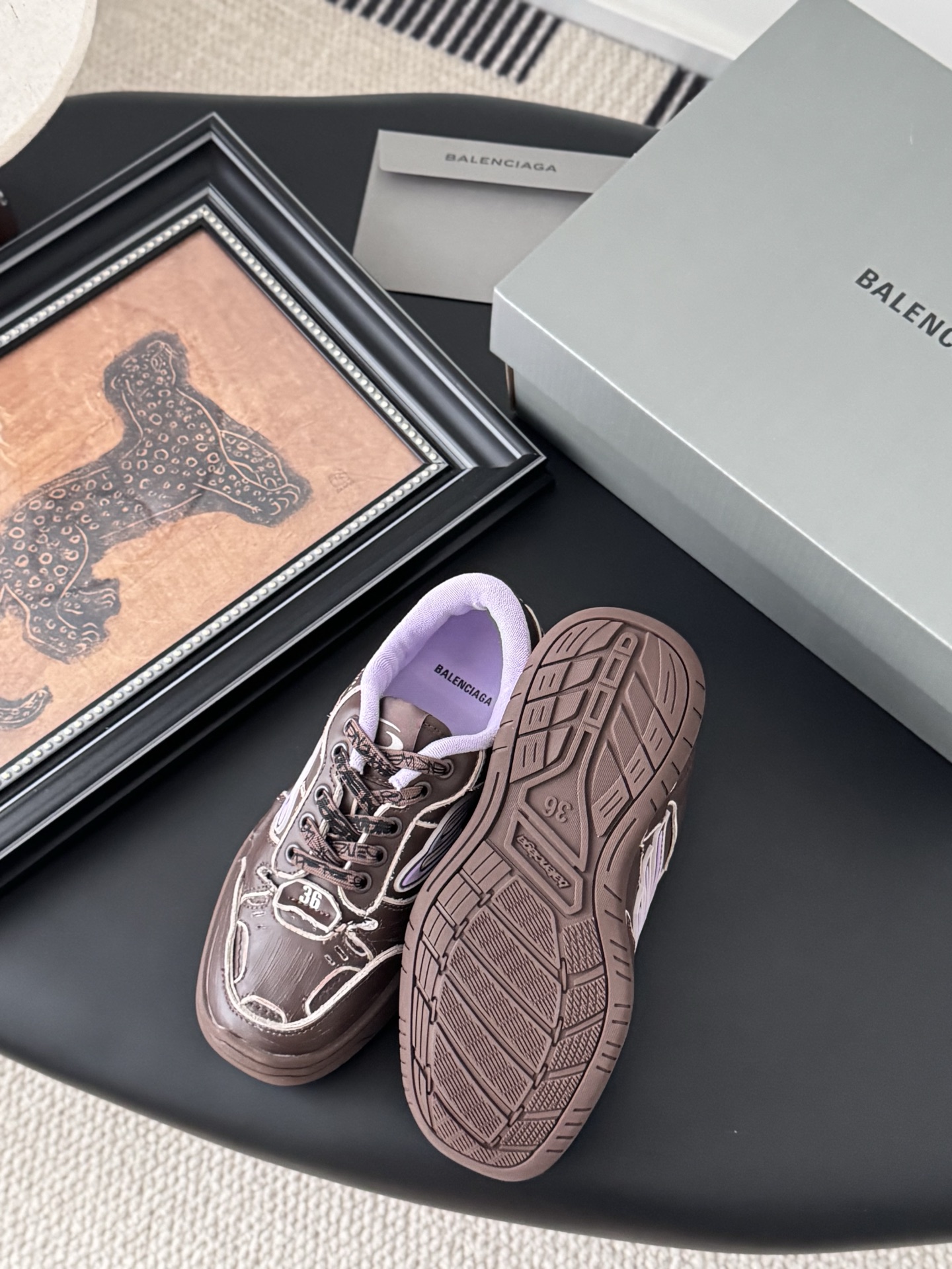 Balenciaga Hamptons Leisure Shoes: Cool Design with Graffiti Detail, Sizes 35-44 - 图片 3