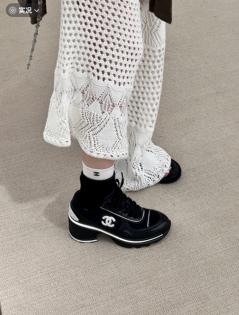 NO:558850,Upper foot picture, casual shoes/sports shoes, sneakers19860909上脚图,休闲鞋/运动鞋,sneakers,Women's Shoes