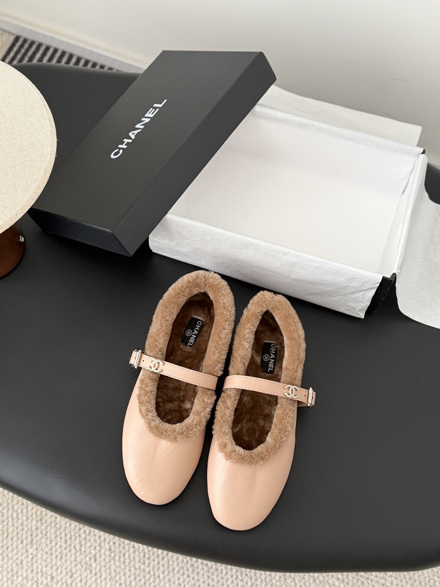 Coco Neige Loafers: Stylish Sheepskin-Lined Leather Shoes, Sizes 35-40