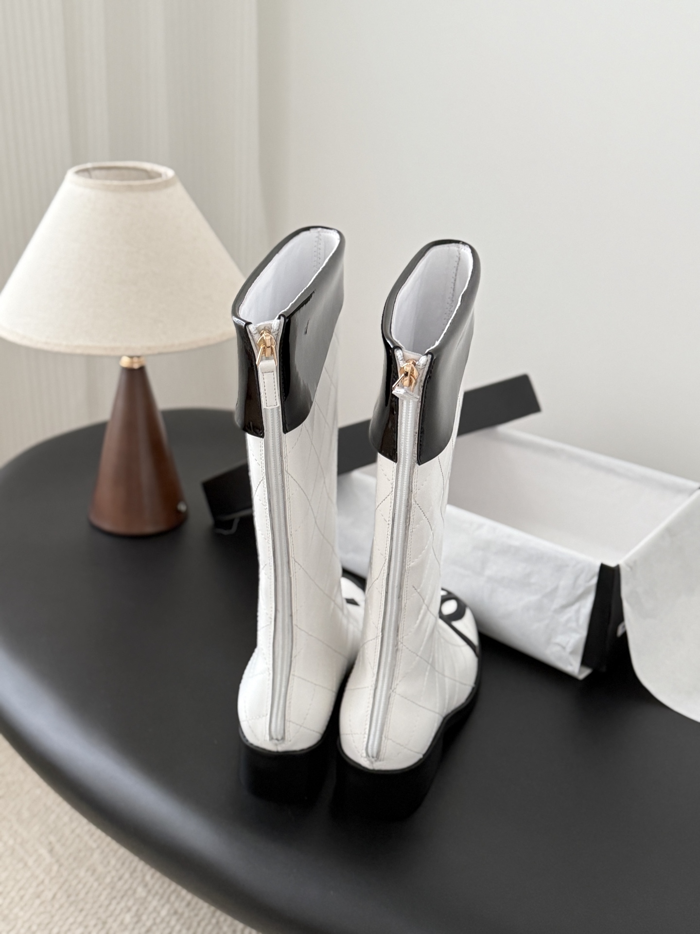 Chanell Vintage-Inspired Mid-Calf Boots: Elegant Simplicity, Refined Style 4 i1761603533789 6939 0 2