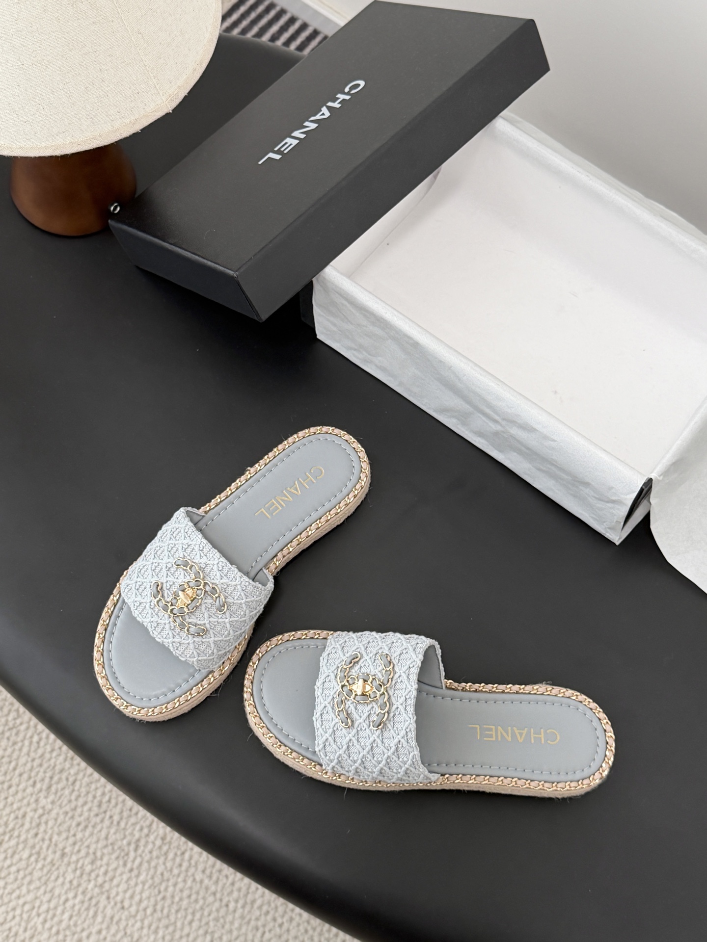 Chanel 26C春夏新款全系列链条拖鞋全系列首发 专柜有的我都有！高版本高品质鞋面牛皮/原版面料 内