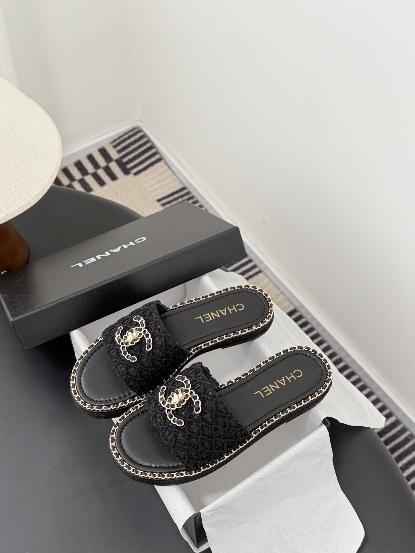 Chanel 26C春夏新款全系列链条拖鞋全系列首发 专柜有的我都有！高版本高品质鞋面牛皮/原版面料 内