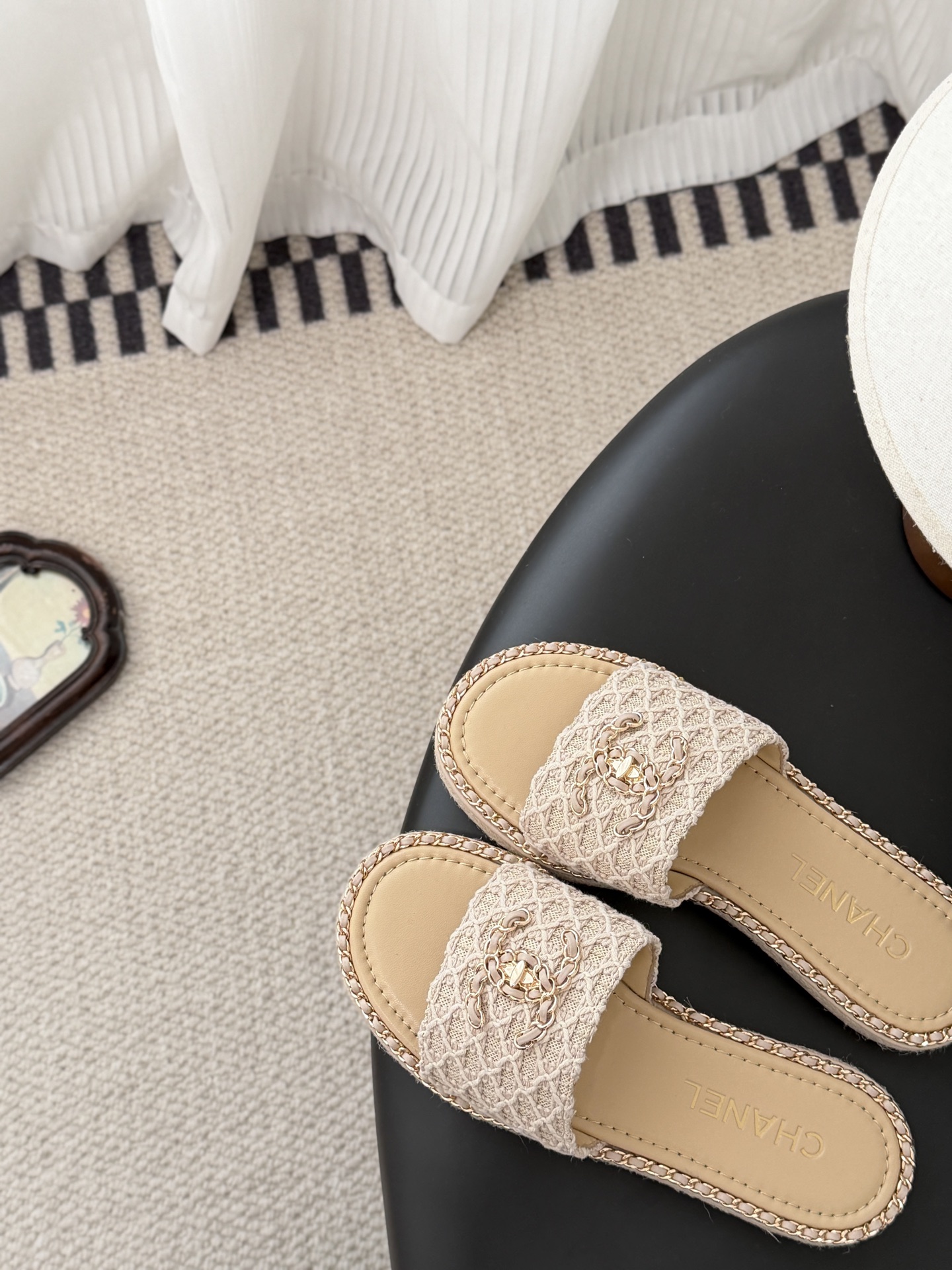 Chanel 26C春夏新款全系列链条拖鞋全系列首发 专柜有的我都有！高版本高品质鞋面牛皮/原版面料 内