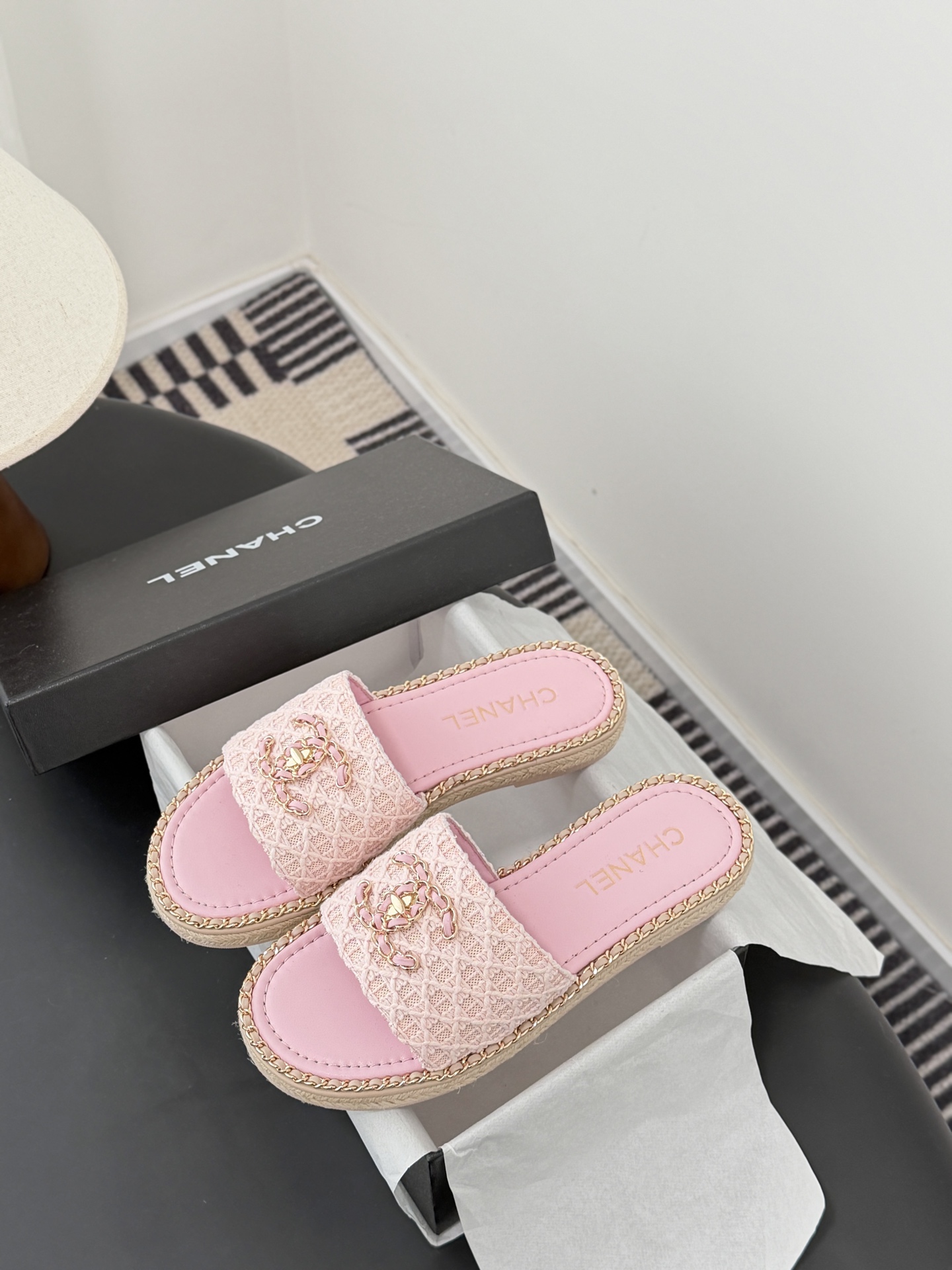 Chanel 26C春夏新款全系列链条拖鞋全系列首发 专柜有的我都有！高版本高品质鞋面牛皮/原版面料 内