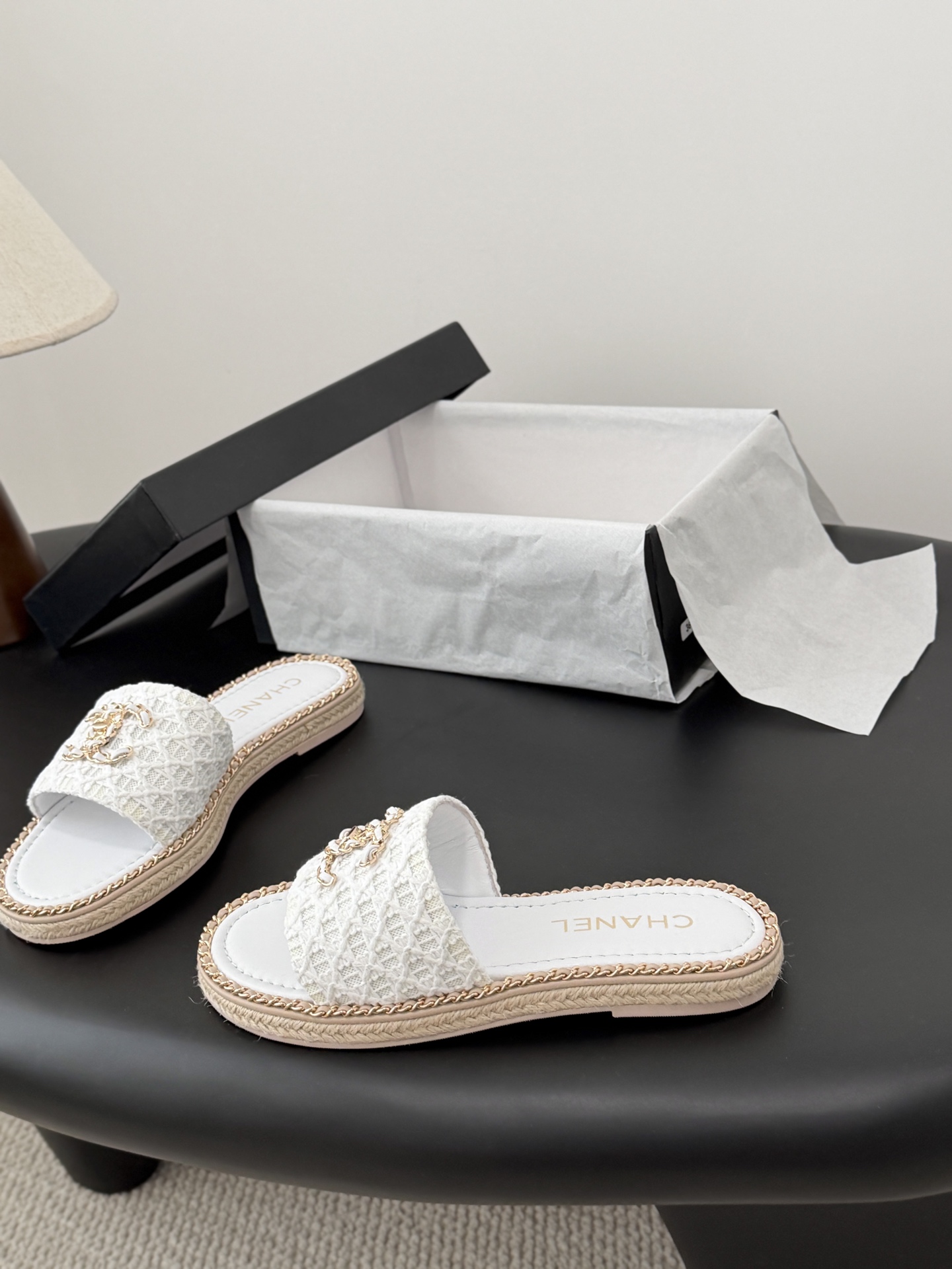 Chanel 26C春夏新款全系列链条拖鞋全系列首发 专柜有的我都有！高版本高品质鞋面牛皮/原版面料 内