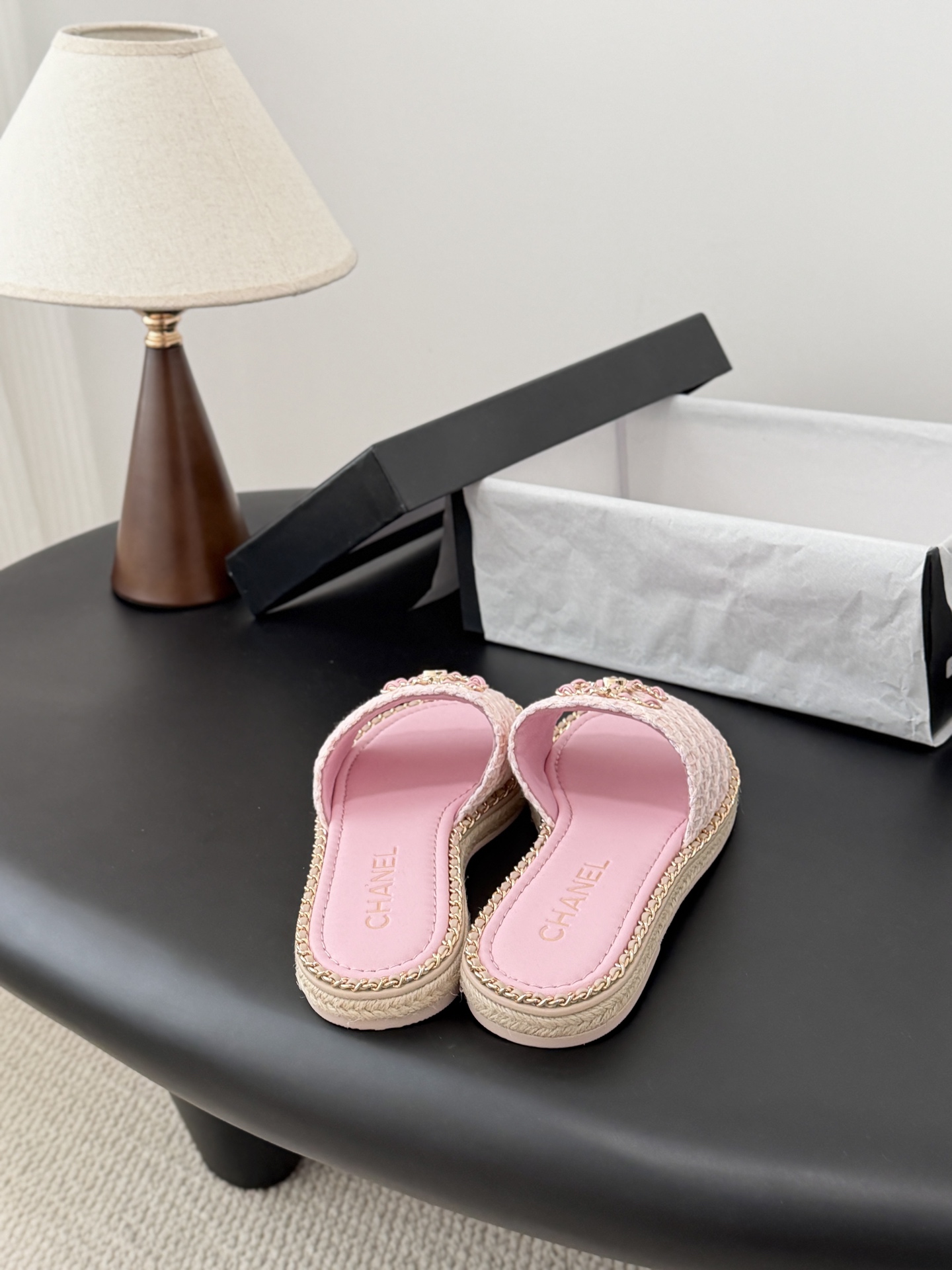Chanel 26C春夏新款全系列链条拖鞋全系列首发 专柜有的我都有！高版本高品质鞋面牛皮/原版面料 内