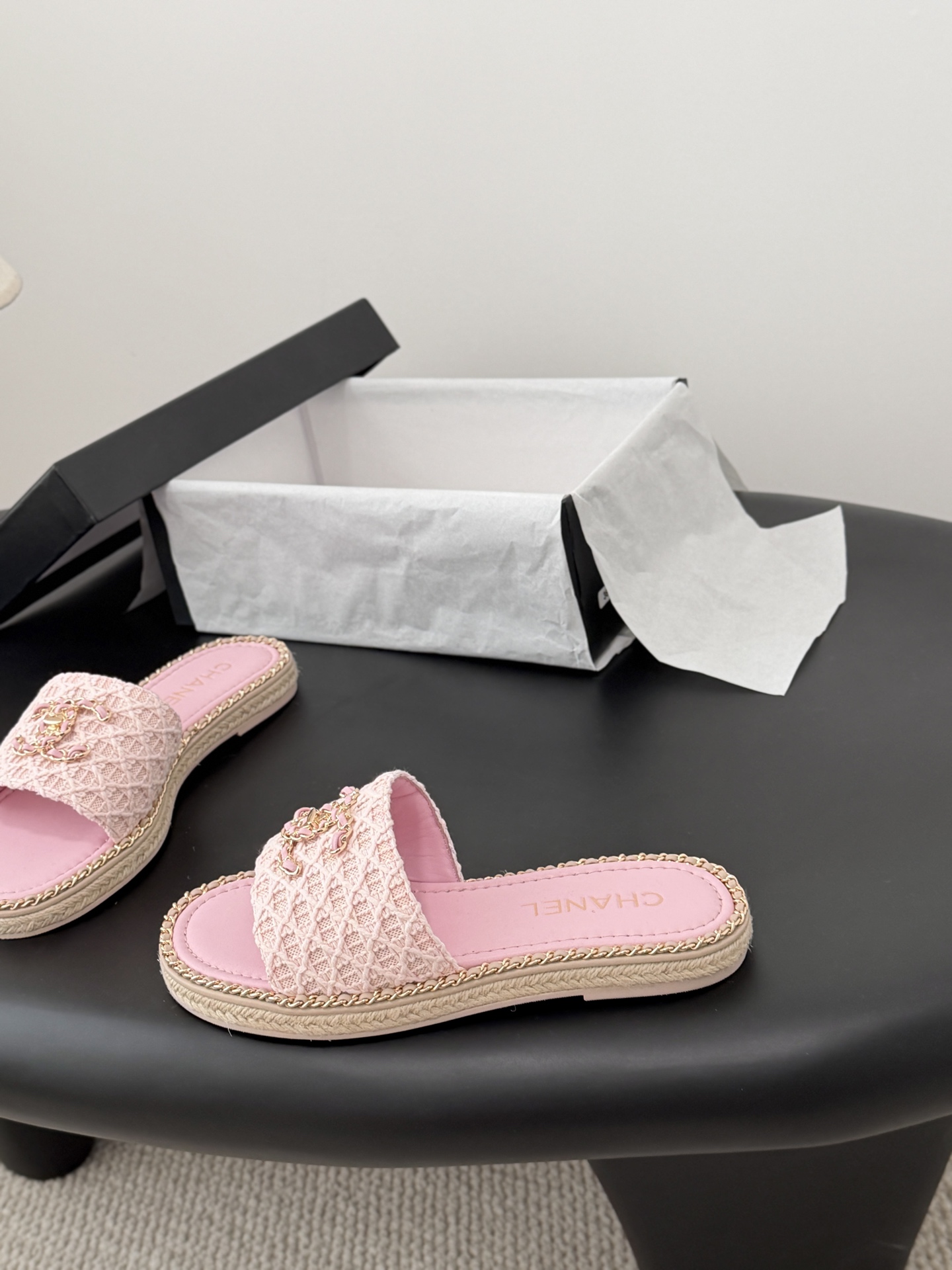 Chanel 26C春夏新款全系列链条拖鞋全系列首发 专柜有的我都有！高版本高品质鞋面牛皮/原版面料 内