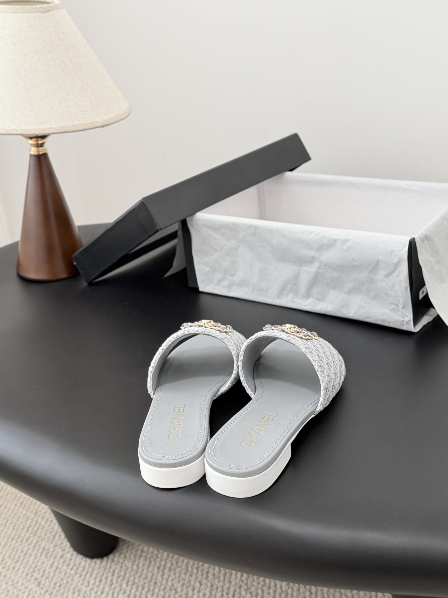 Chanel 26C春夏新款全系列链条拖鞋全系列首发 专柜有的我都有！高版本高品质鞋面牛皮/原版面料 内
