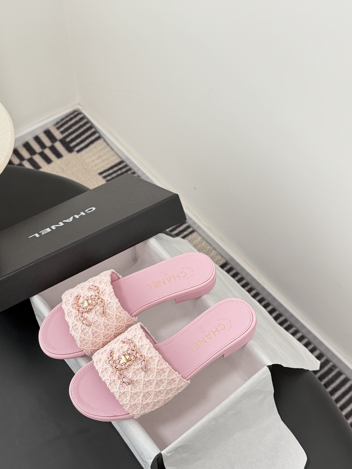 Chanel 26C春夏新款全系列链条拖鞋全系列首发 专柜有的我都有！高版本高品质鞋面牛皮/原版面料 内