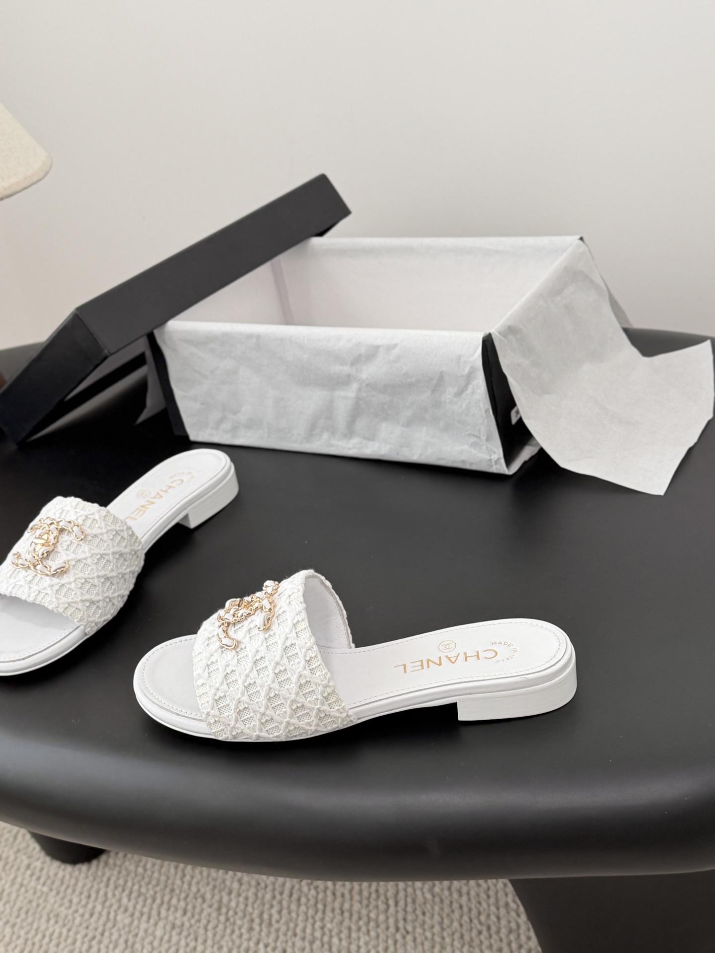 Chanel 26C春夏新款全系列链条拖鞋全系列首发 专柜有的我都有！高版本高品质鞋面牛皮/原版面料 内