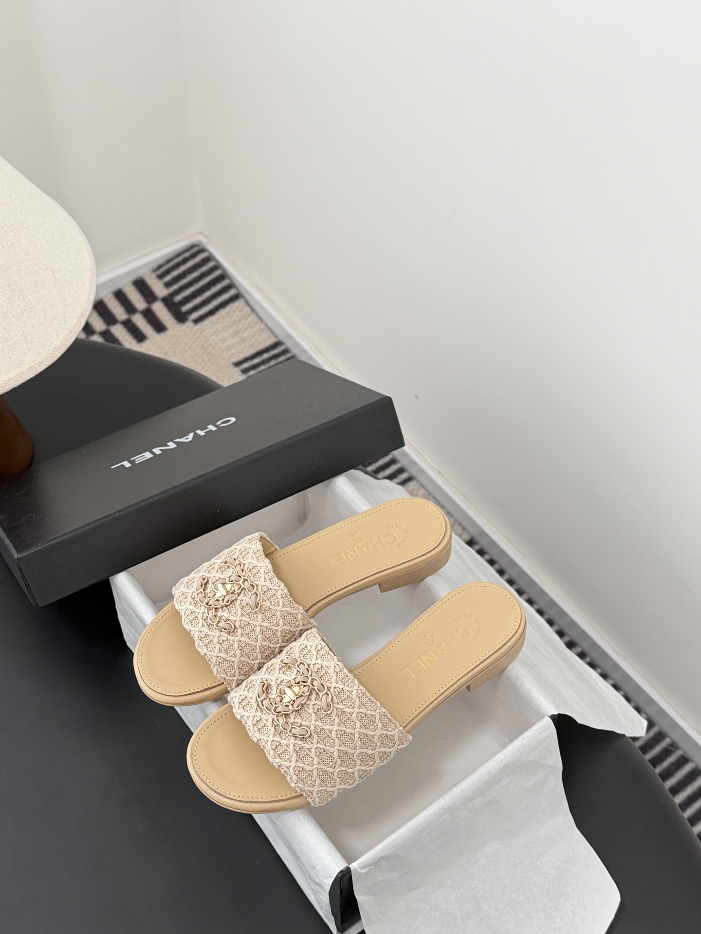 Chanel 26C春夏新款全系列链条拖鞋全系列首发 专柜有的我都有！高版本高品质鞋面牛皮/原版面料 内