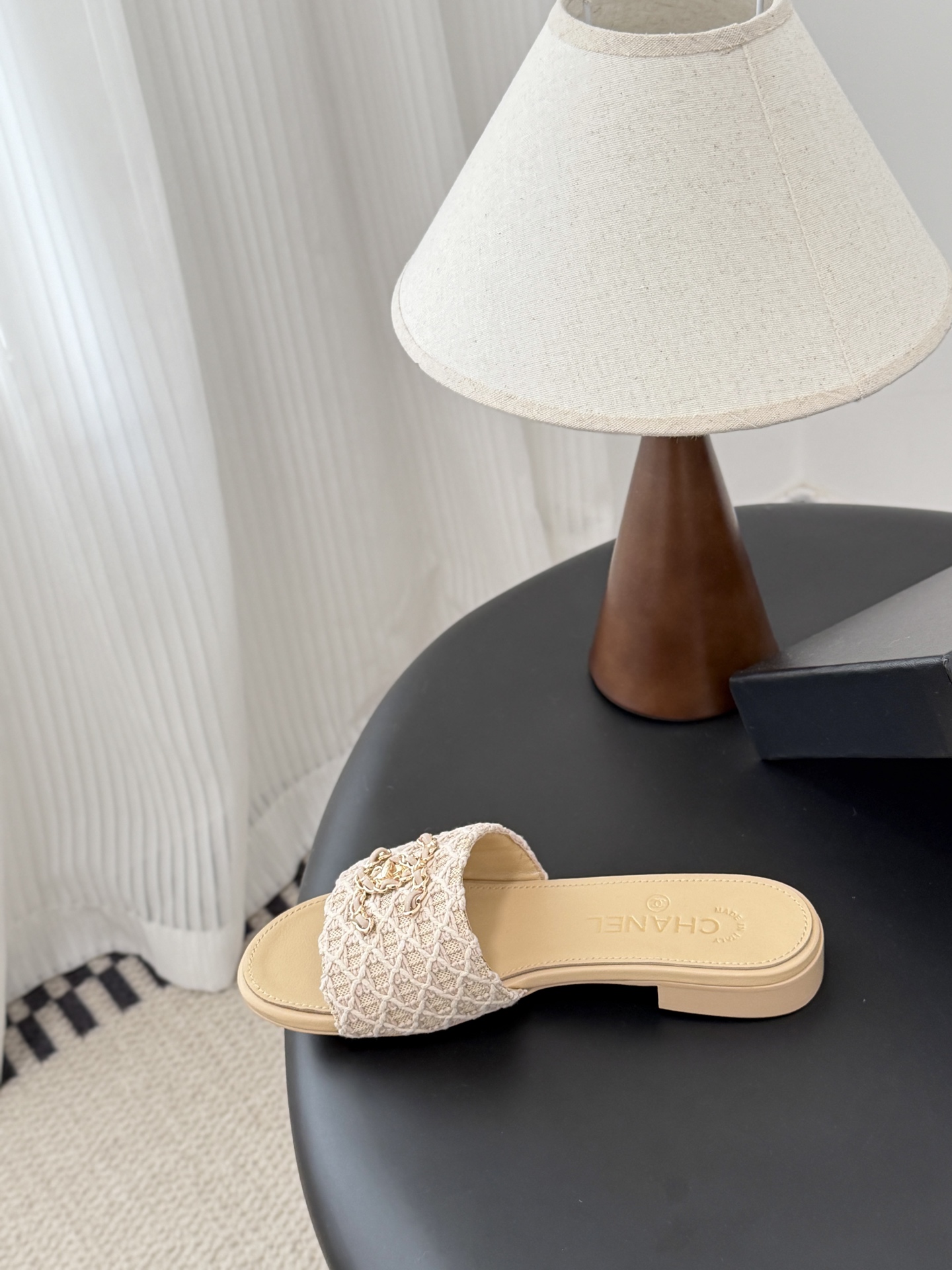 Chanel 26C春夏新款全系列链条拖鞋全系列首发 专柜有的我都有！高版本高品质鞋面牛皮/原版面料 内