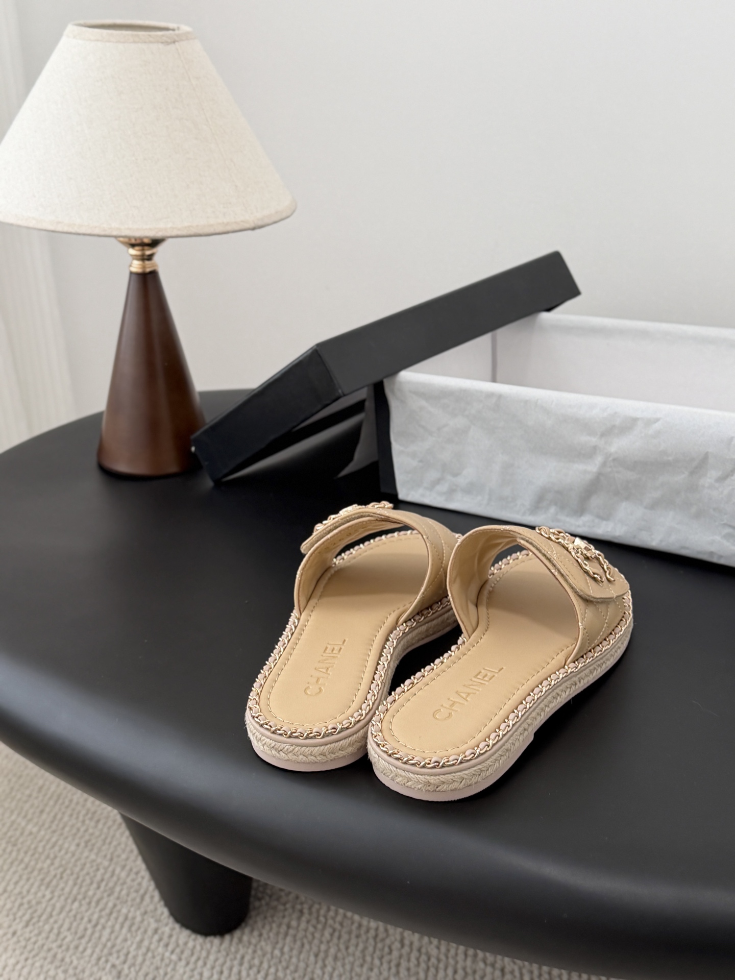 Chanel 26C春夏新款全系列链条拖鞋全系列首发 专柜有的我都有！高版本高品质鞋面牛皮/原版面料 内