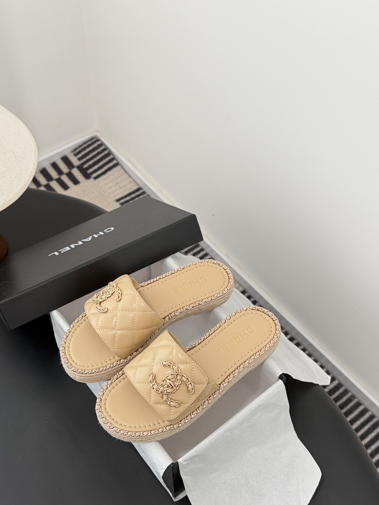 Chanel 26C春夏新款全系列链条拖鞋全系列首发 专柜有的我都有！高版本高品质鞋面牛皮/原版面料 内