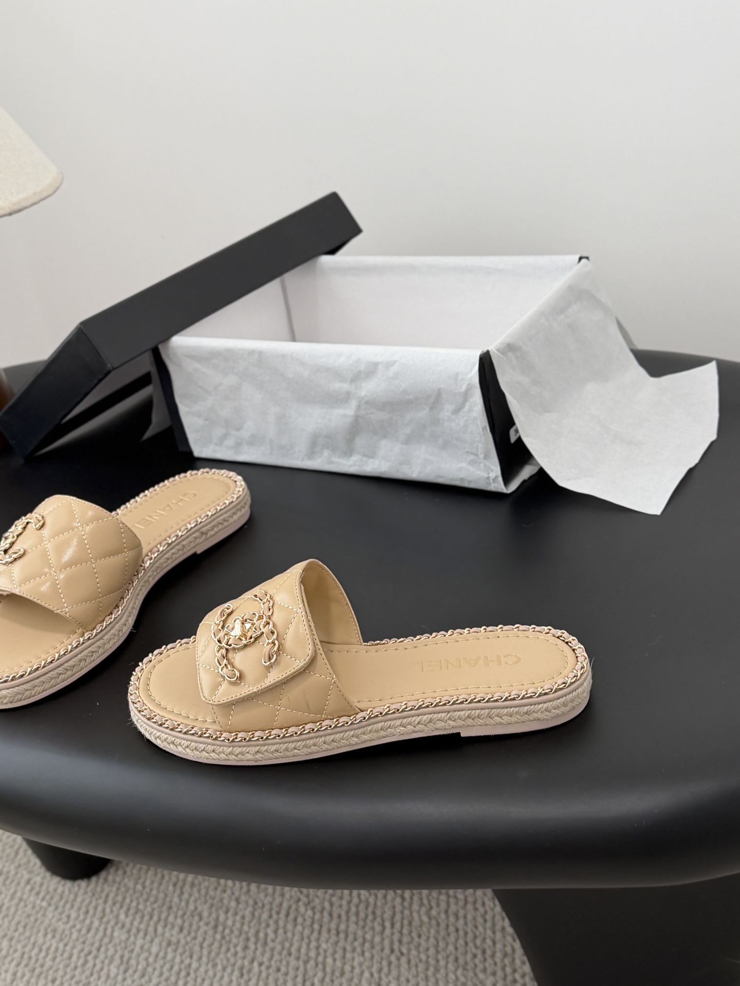 Chanel 26C春夏新款全系列链条拖鞋全系列首发 专柜有的我都有！高版本高品质鞋面牛皮/原版面料 内