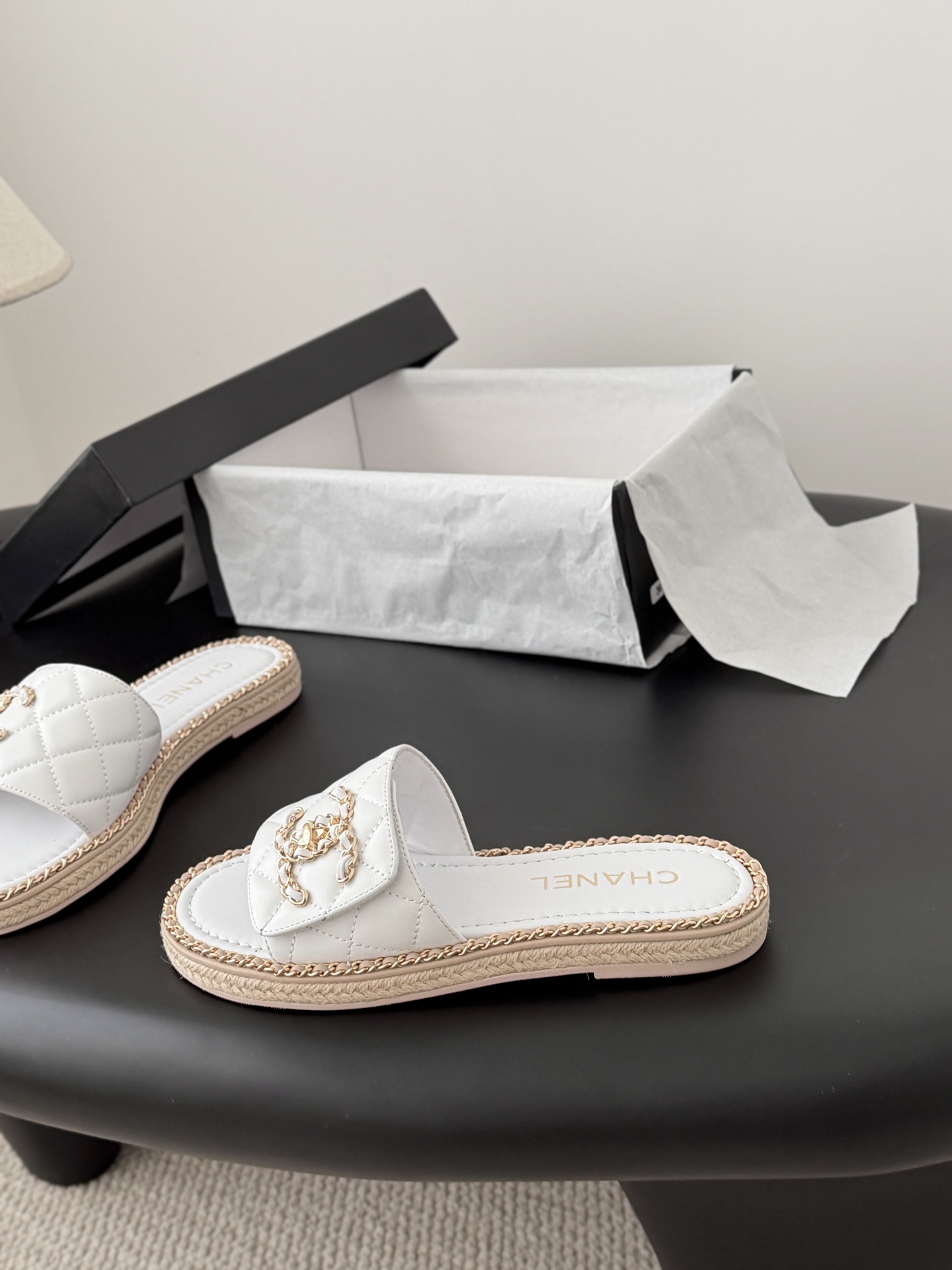 Chanel 26C春夏新款全系列链条拖鞋全系列首发 专柜有的我都有！高版本高品质鞋面牛皮/原版面料 内