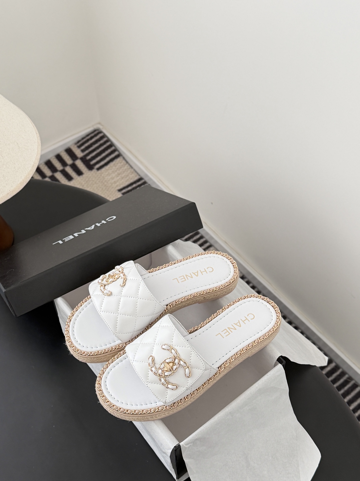 Chanel 26C春夏新款全系列链条拖鞋全系列首发 专柜有的我都有！高版本高品质鞋面牛皮/原版面料 内