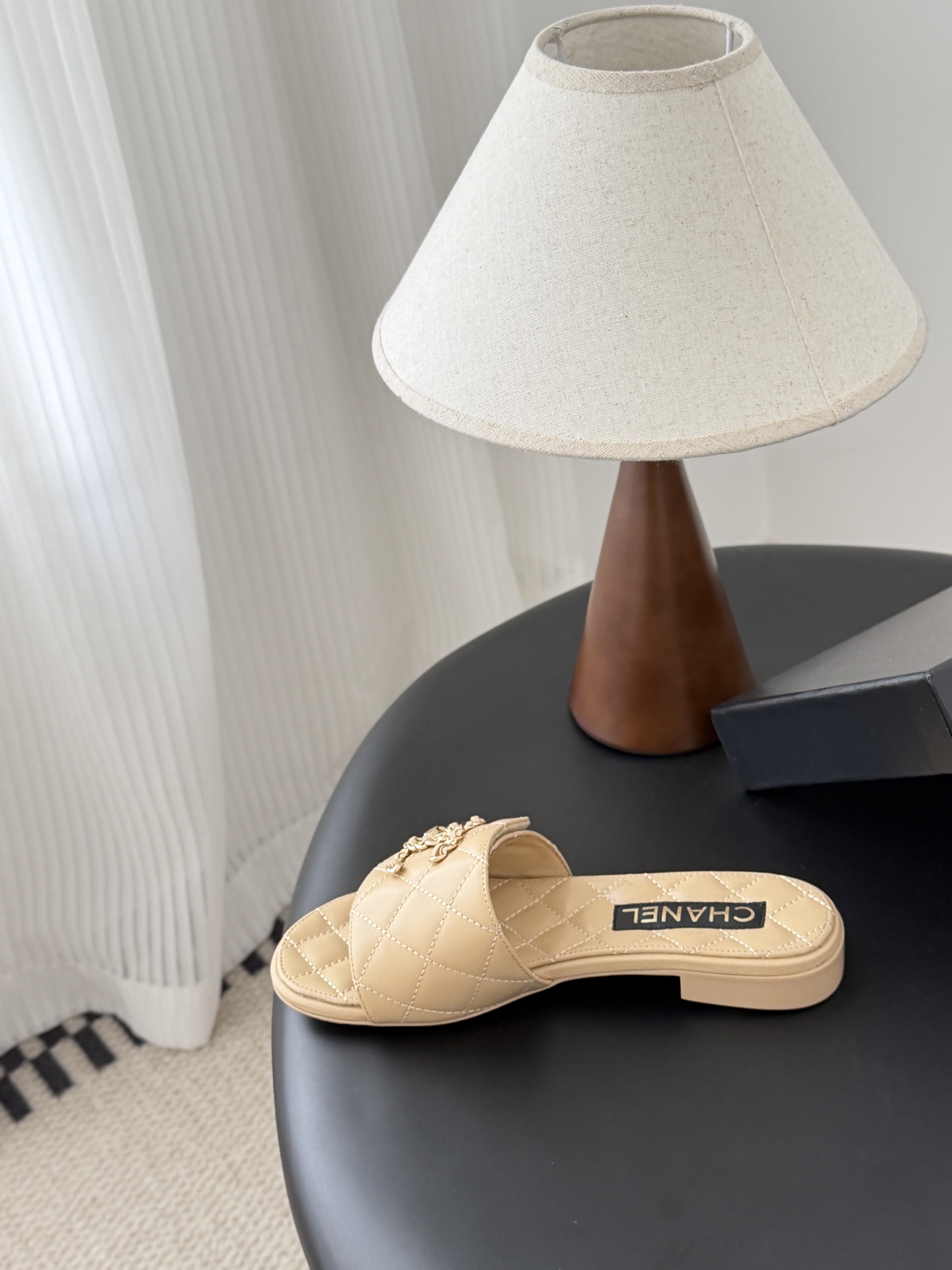 Chanel 26C春夏新款全系列链条拖鞋全系列首发 专柜有的我都有！高版本高品质鞋面牛皮/原版面料 内