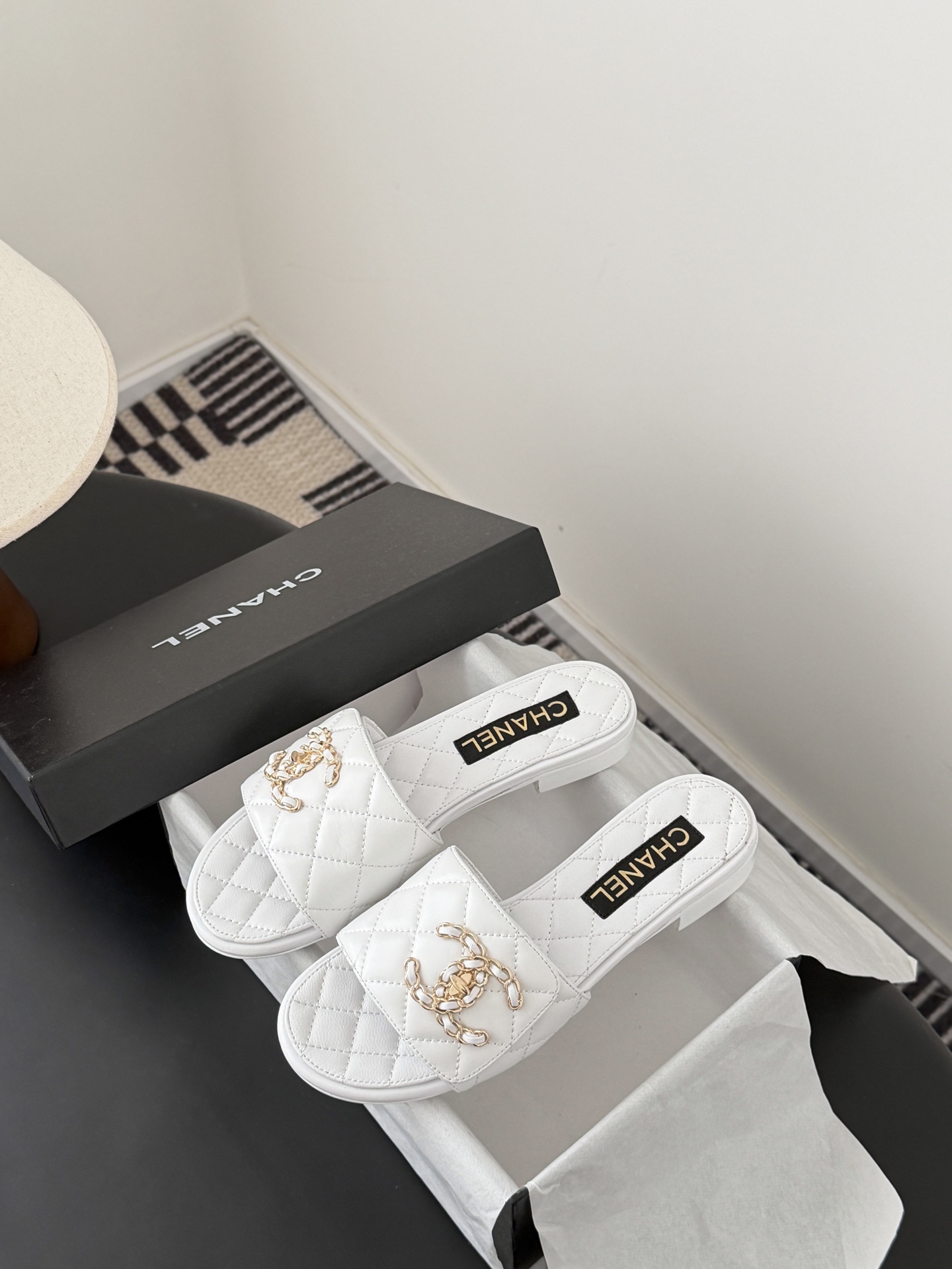 Chanel 26C春夏新款全系列链条拖鞋全系列首发 专柜有的我都有！高版本高品质鞋面牛皮/原版面料 内