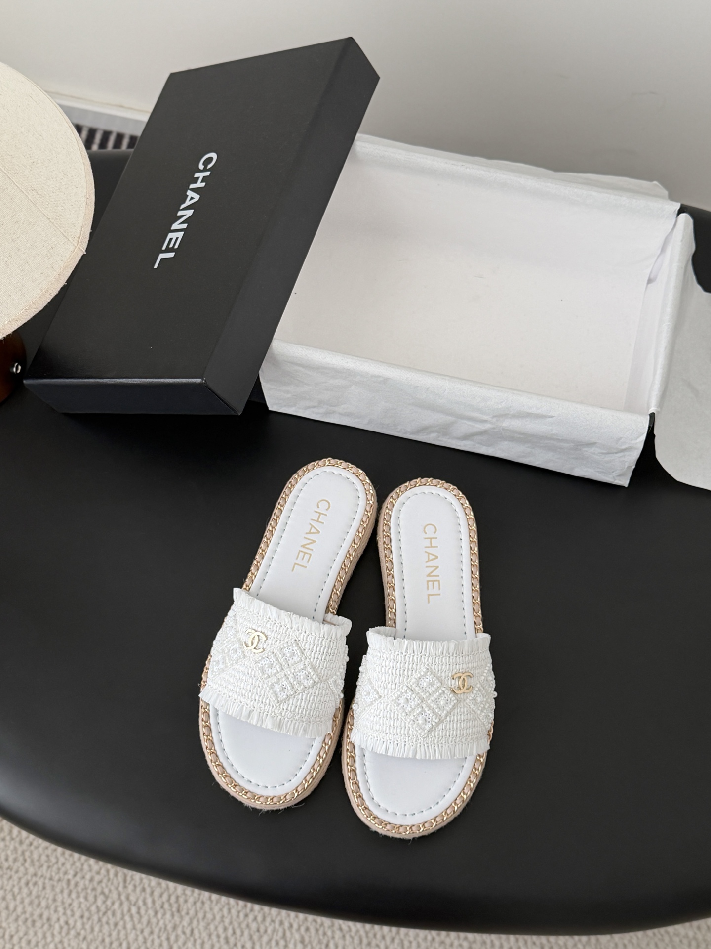 Chanel 26C春夏新款全系列链条拖鞋全系列首发 专柜有的我都有！高版本高品质鞋面牛皮/原版面料 内