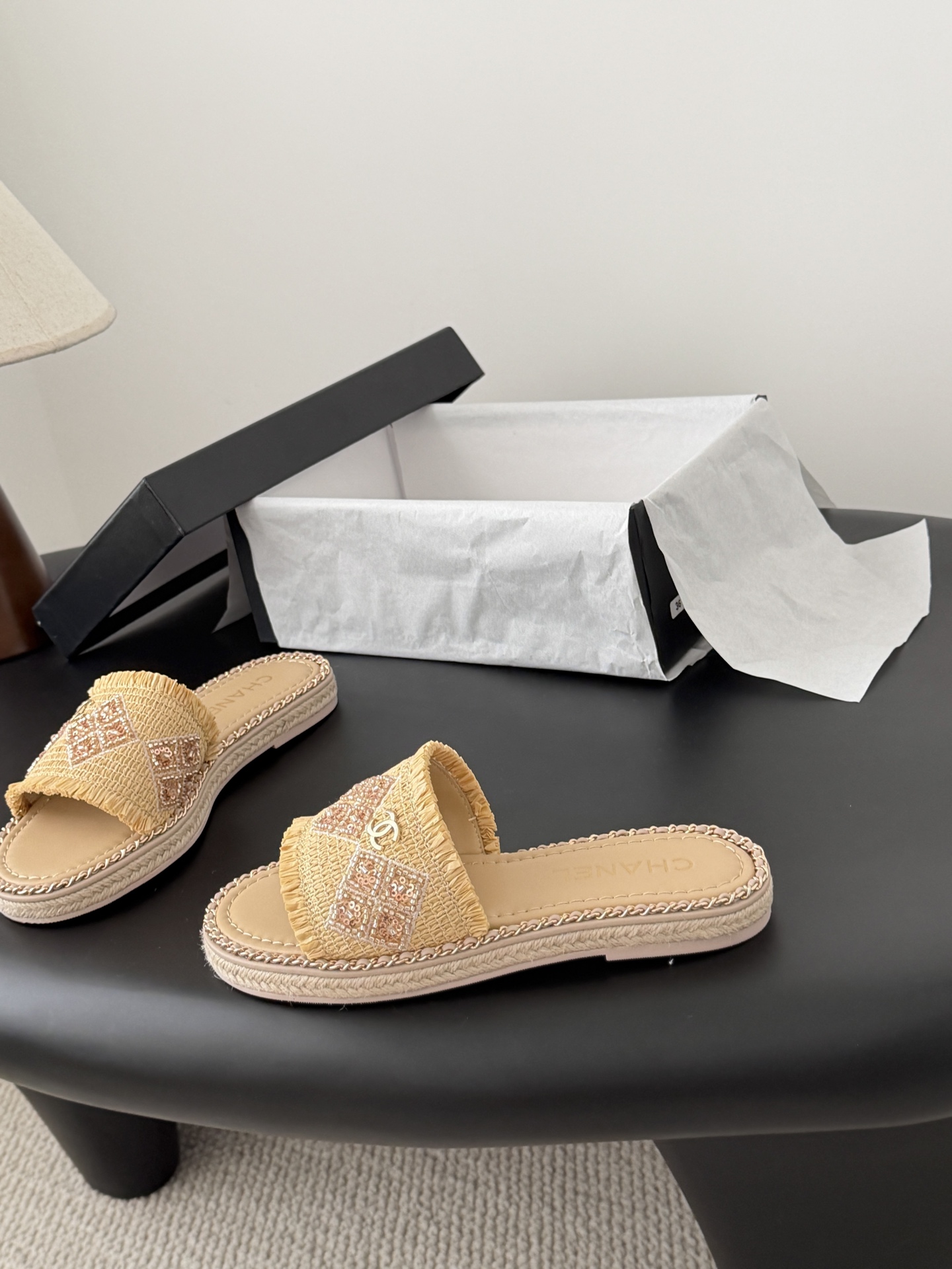 Chanel 26C春夏新款全系列链条拖鞋全系列首发 专柜有的我都有！高版本高品质鞋面牛皮/原版面料 内