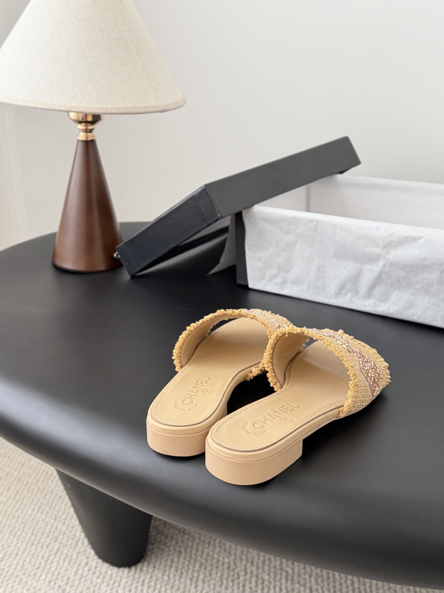 Chanel 26C春夏新款全系列链条拖鞋全系列首发 专柜有的我都有！高版本高品质鞋面牛皮/原版面料 内