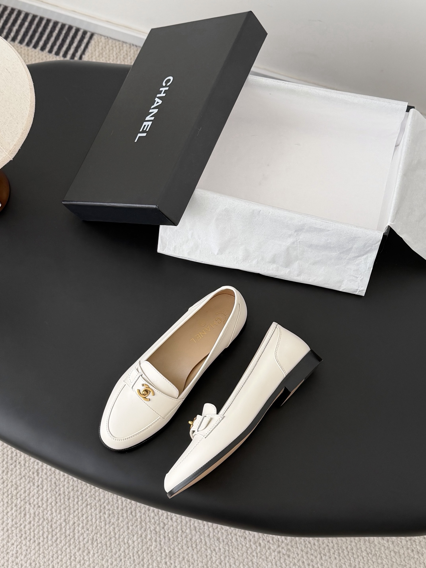 Chanel Chanel新款双C扣乐福鞋