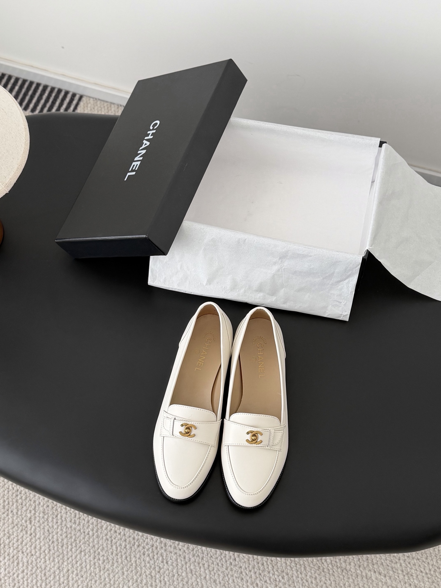 Chanel Chanel新款双C扣乐福鞋