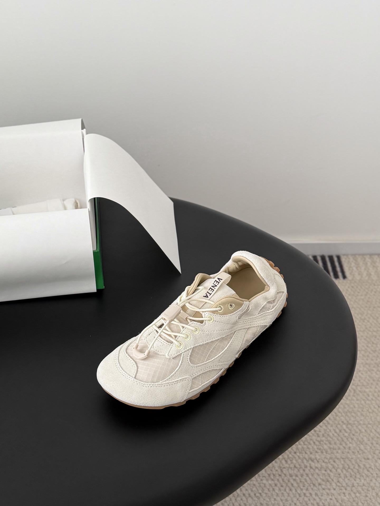 Bottega Veneta BV summer 26新款小白鞋