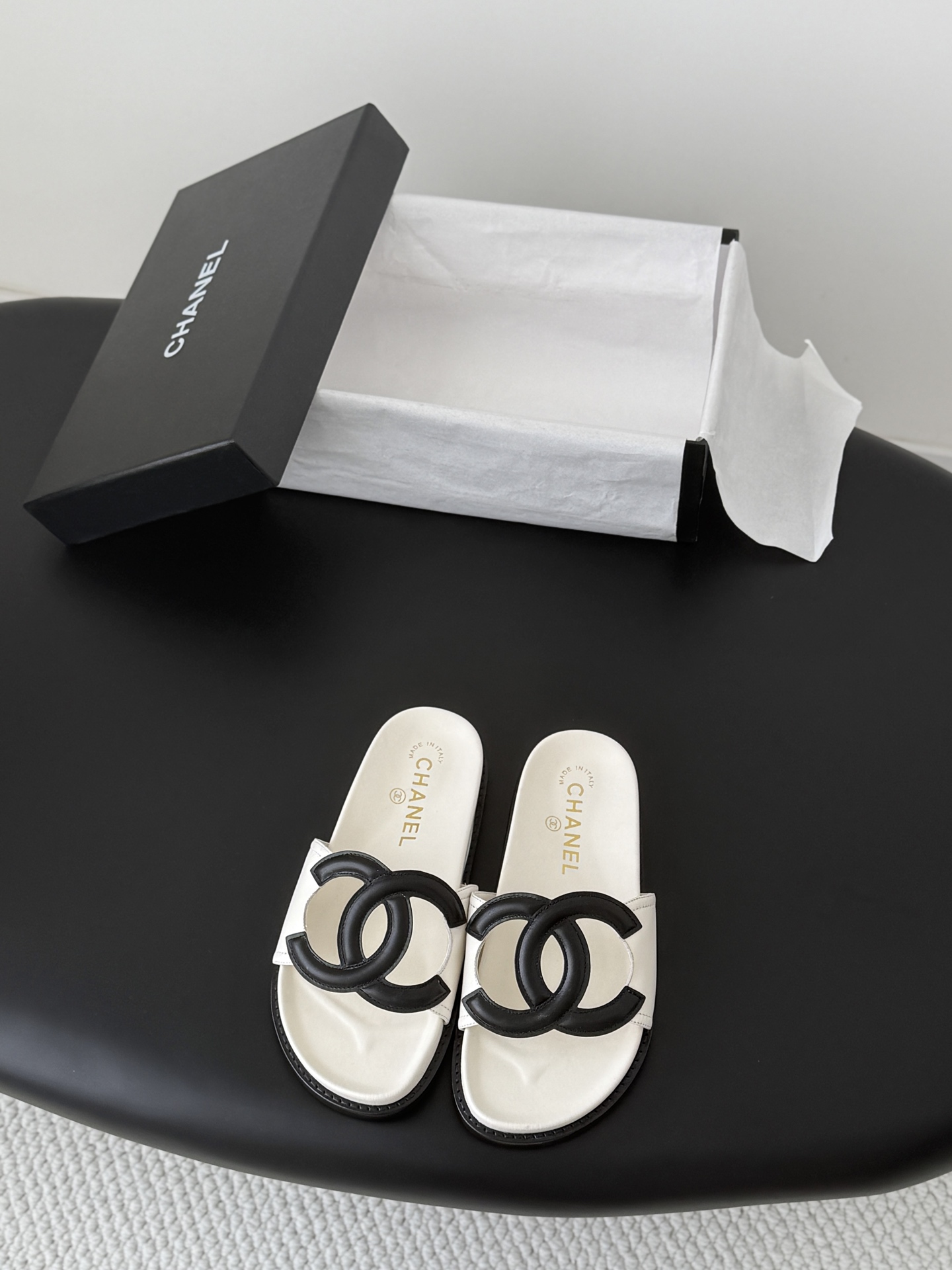 Chanel Chanel26早春新款拖鞋