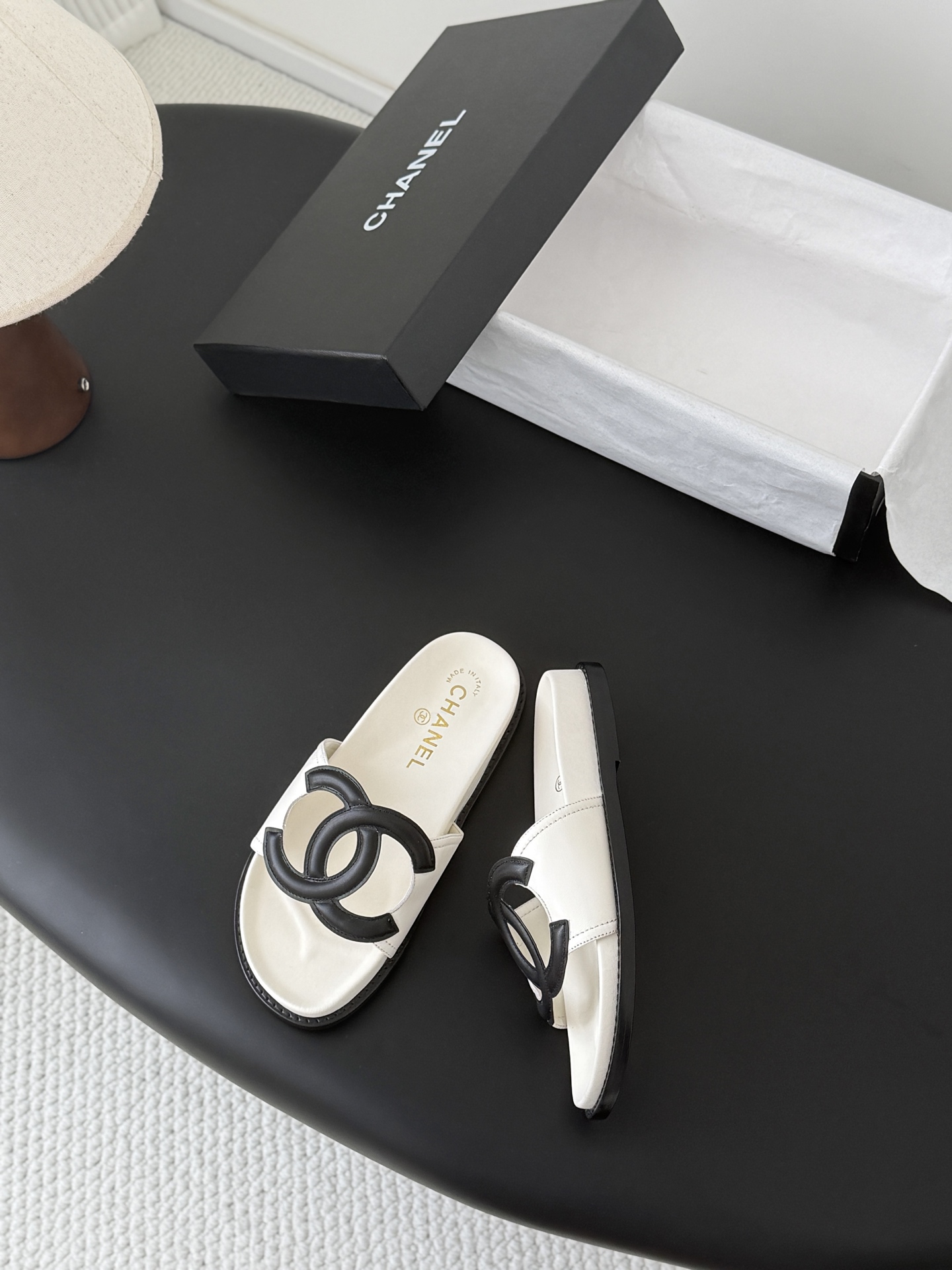 Chanel Chanel26早春新款拖鞋