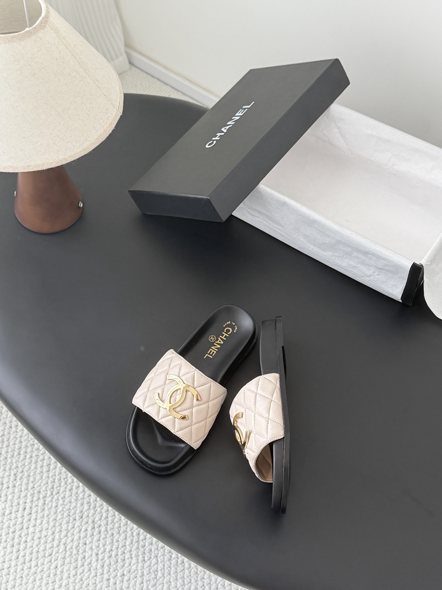 Chanel Chanel26早春新款拖鞋