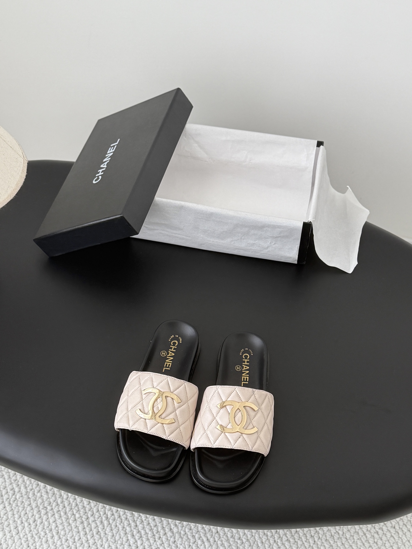 Chanel Chanel26早春新款拖鞋