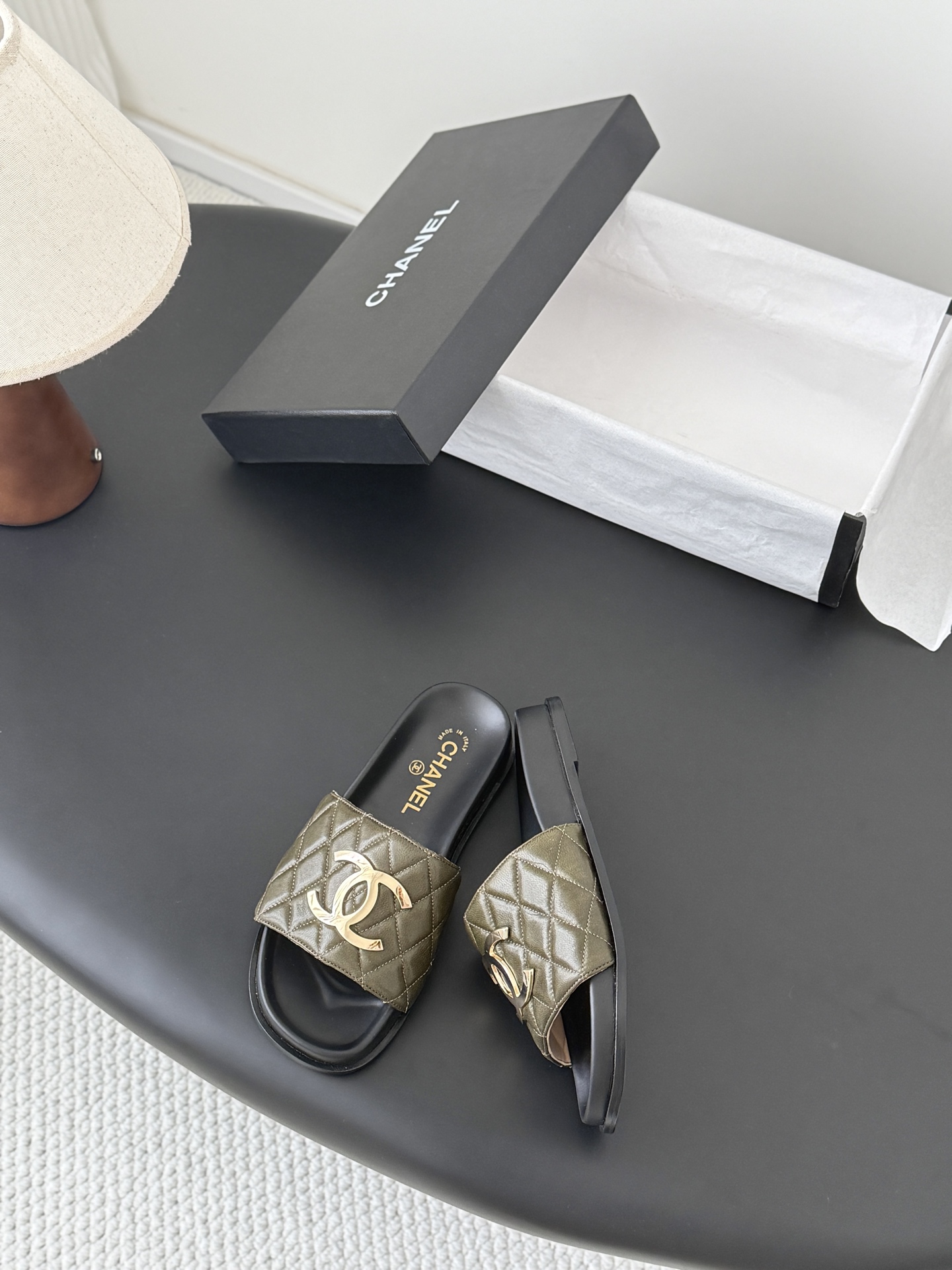 Chanel Chanel26早春新款拖鞋