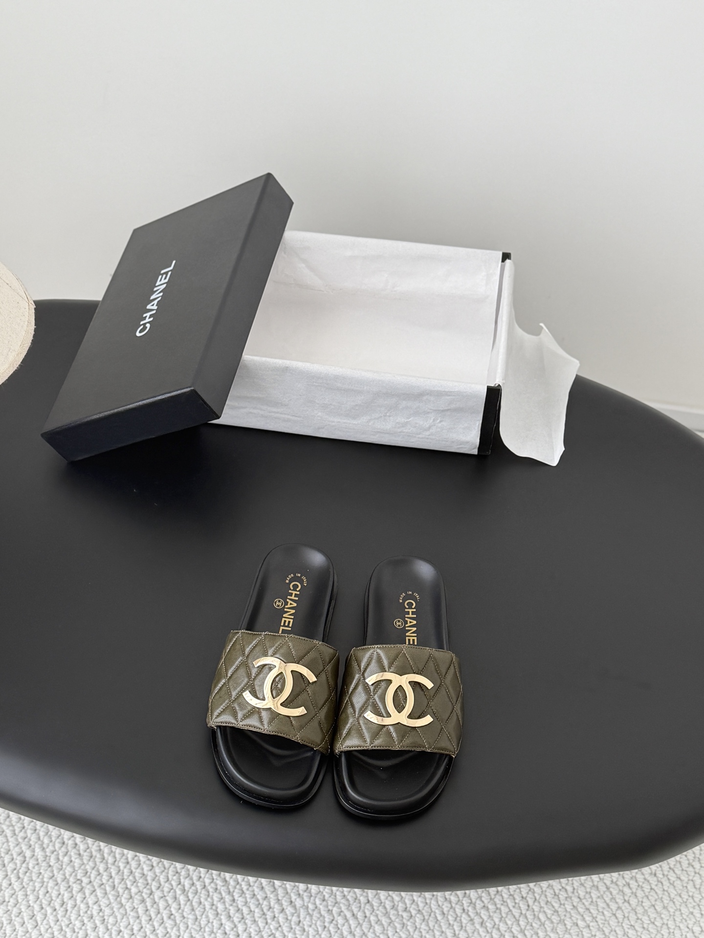 Chanel Chanel26早春新款拖鞋