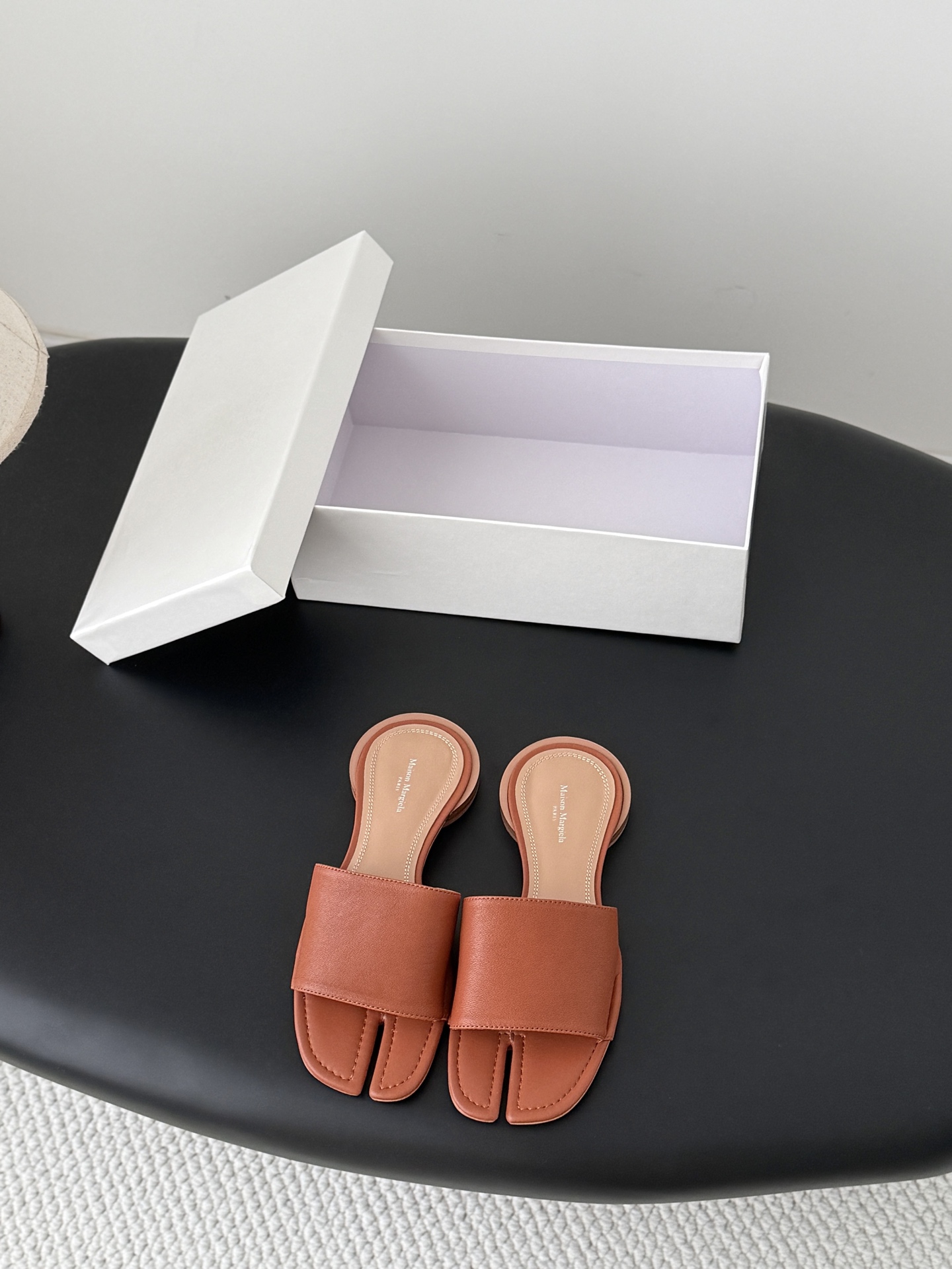 Maison Margiela 高定品质 Maison Margiela MM6分趾鞋 Tabi 意产植鞣羊皮