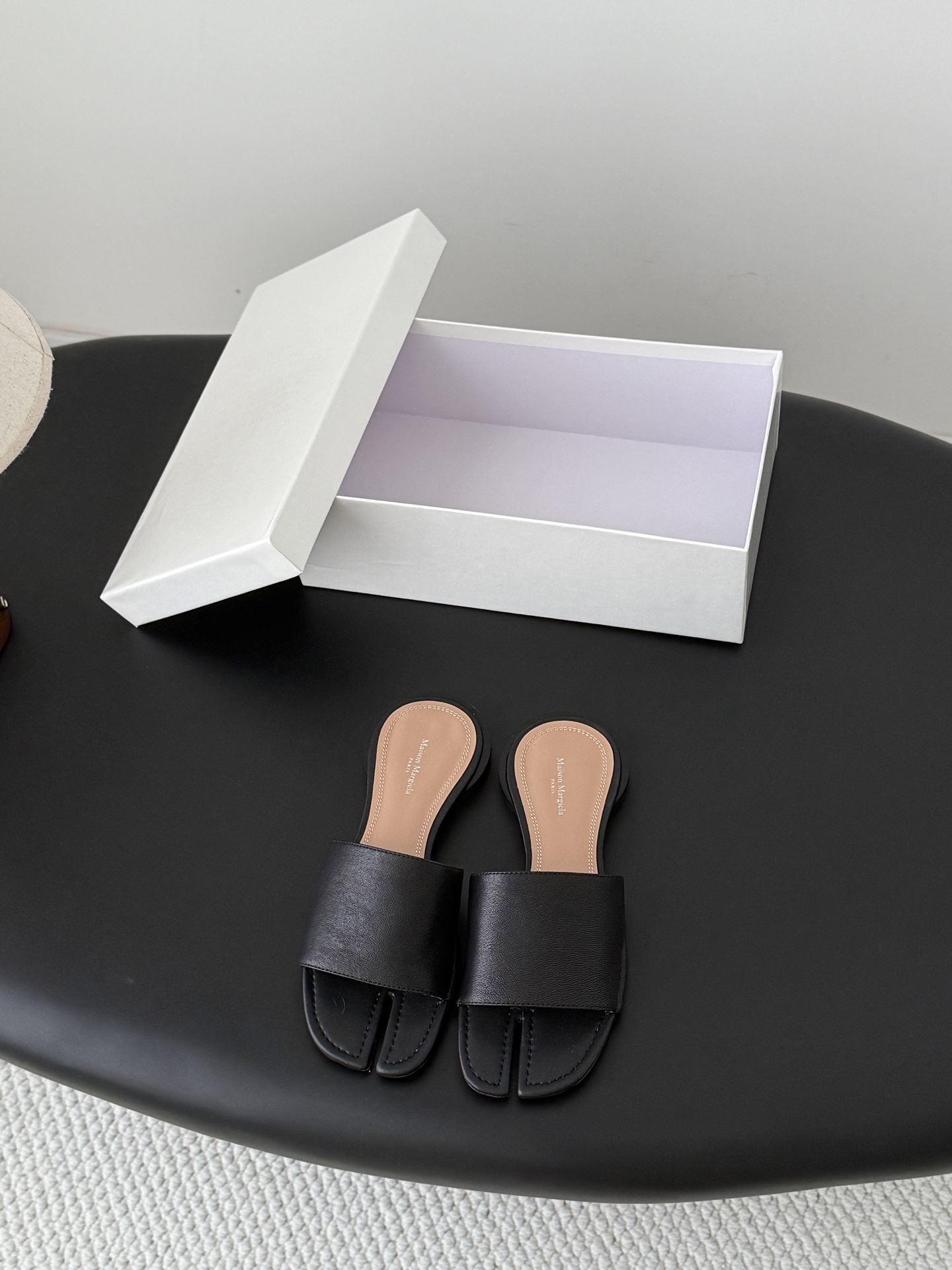 Maison Margiela 高定品质 Maison Margiela MM6分趾鞋 Tabi 意产植鞣羊皮