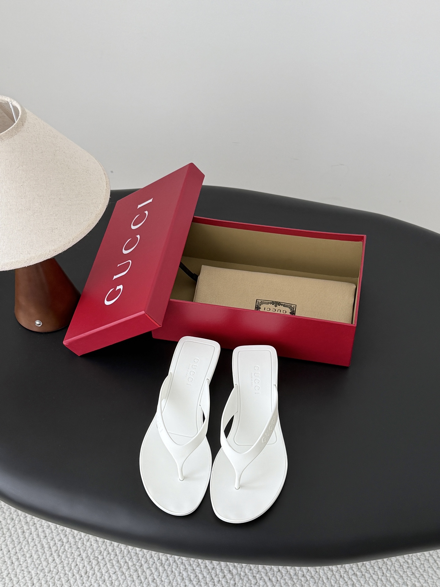 NO:889812,Gucci 2026 latest jelly slippers, high version TPU material, running price size: 35-41, split-toe shoes, gucci, slippers19860909Gucci 2026最新款果冻拖鞋 高版本TPU材料 跑量价 size: 35-41,分趾鞋,gucci,slippers,Women's Shoes