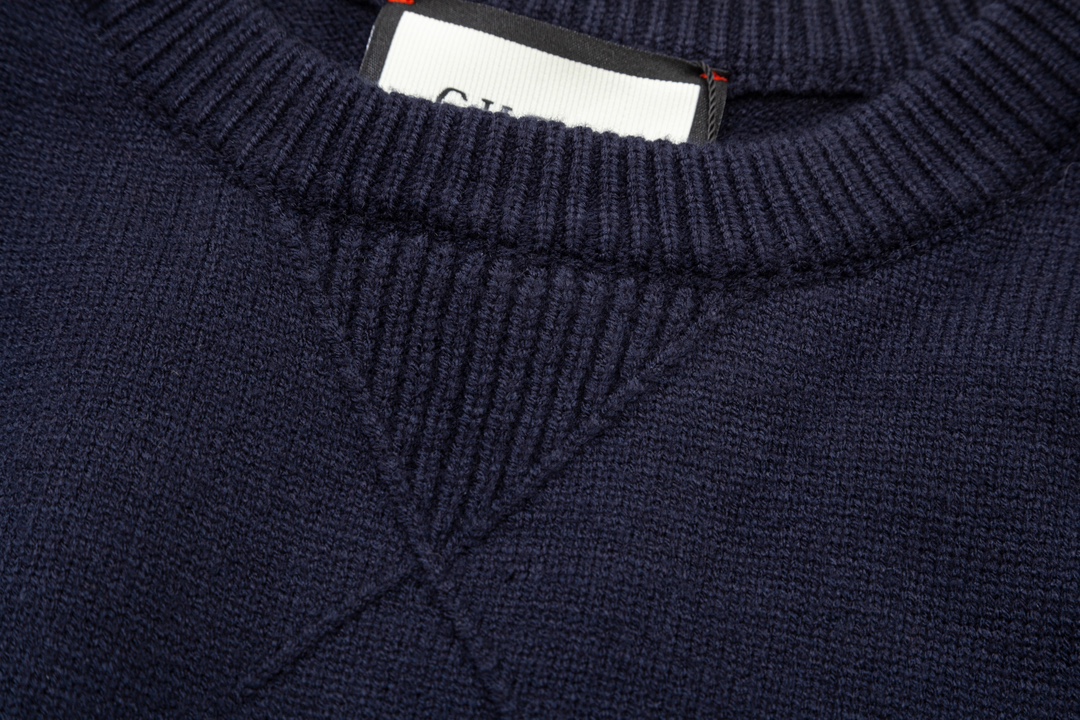 New GUCCI-Style High-Quality Black Wool Sweater with Unique Features - 图片 2