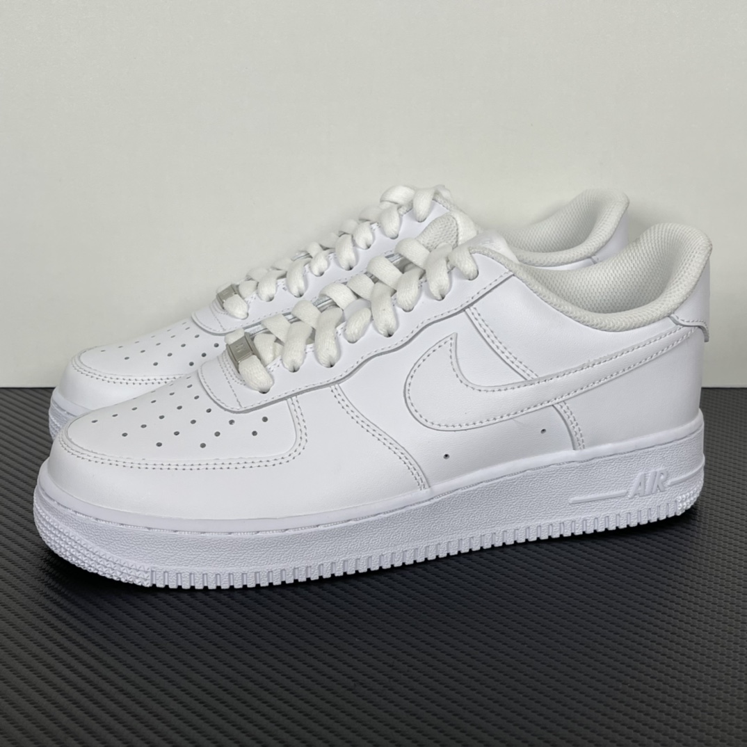 NK Air Force 1 Low ‘07 空军一号低帮经典板鞋纯白低帮！货号：CW2288-111！