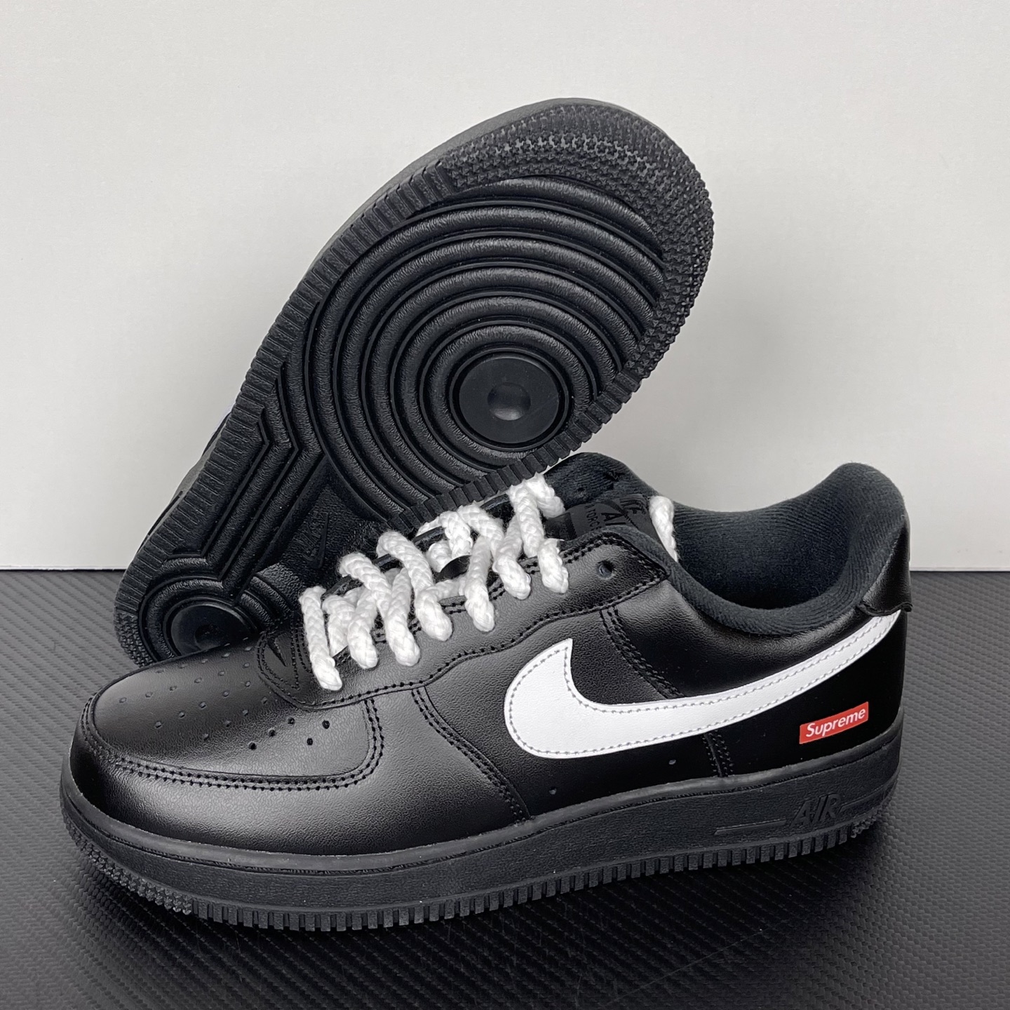 SupremexNK Air Force 1 空军一号经典联名低帮板鞋 黑色！货号：CU9225-001