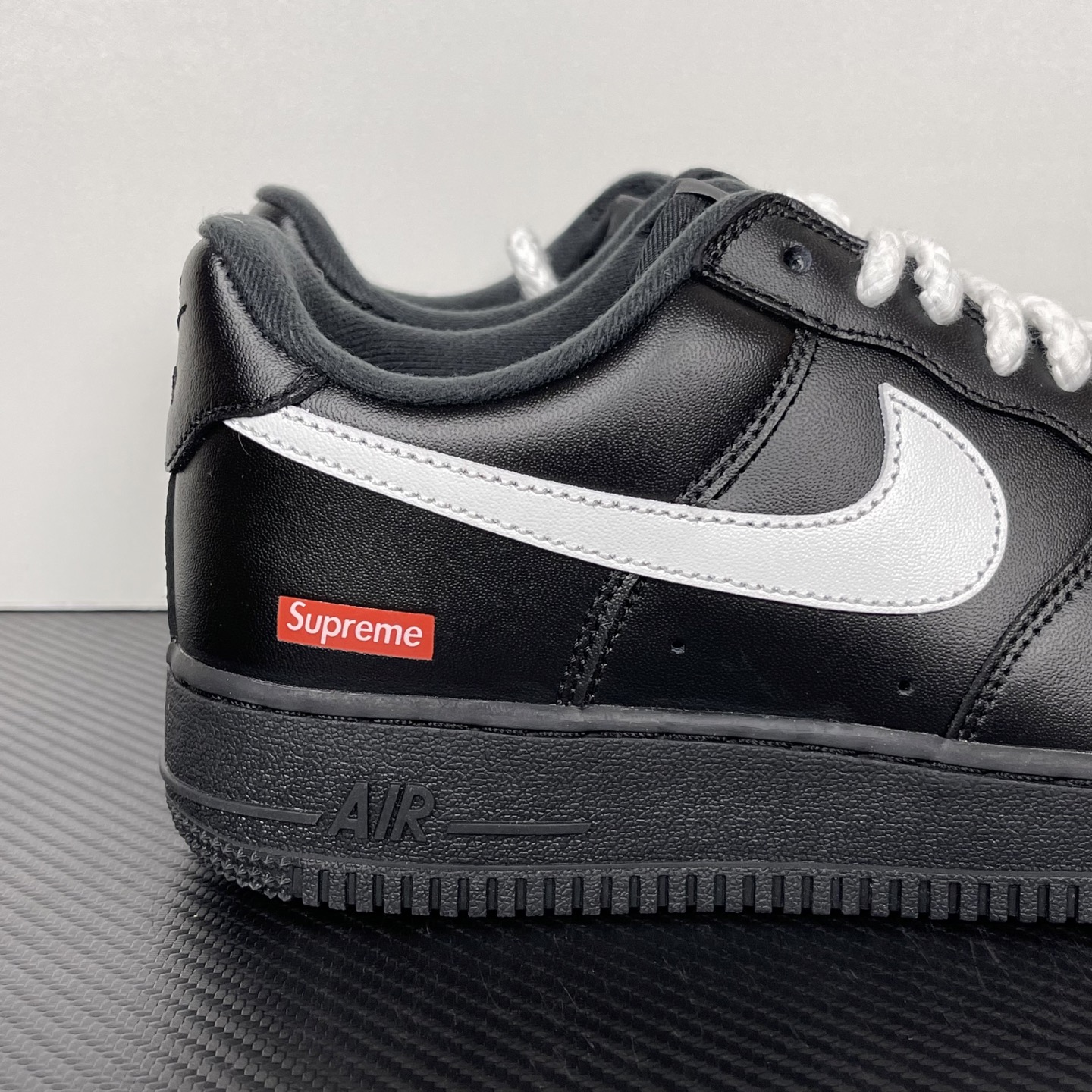 SupremexNK Air Force 1 空军一号经典联名低帮板鞋 黑色！货号：CU9225-001