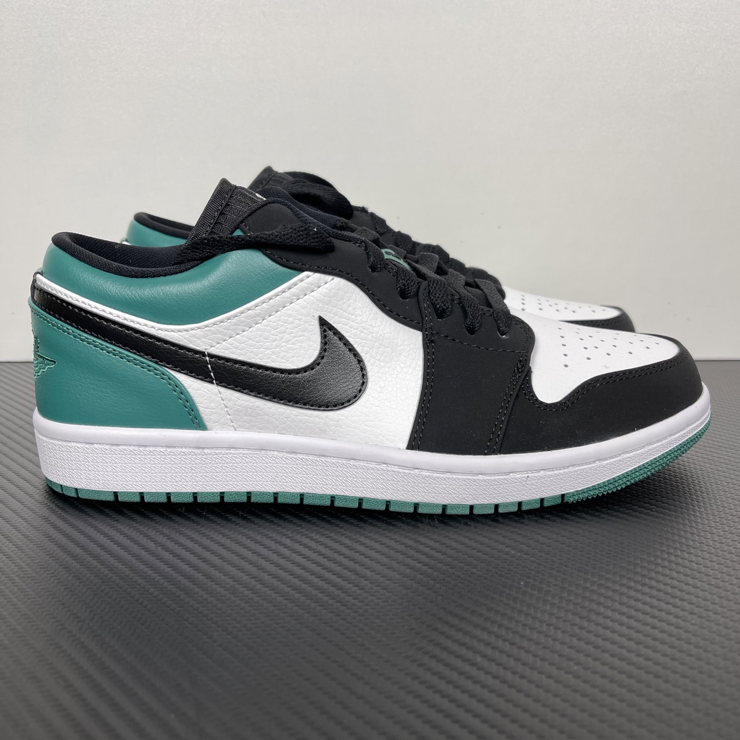 air jordan 1 low 553558-113
