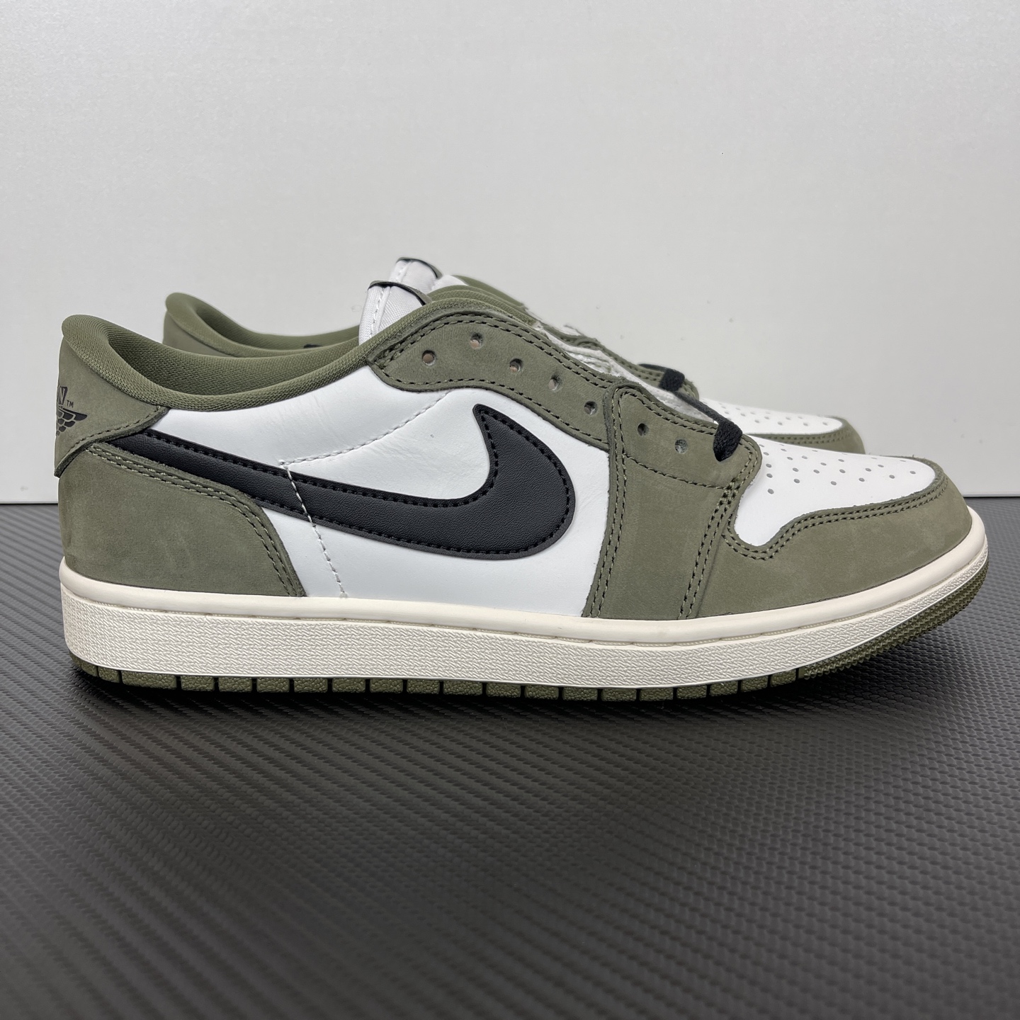 Air jordan 1 low 128