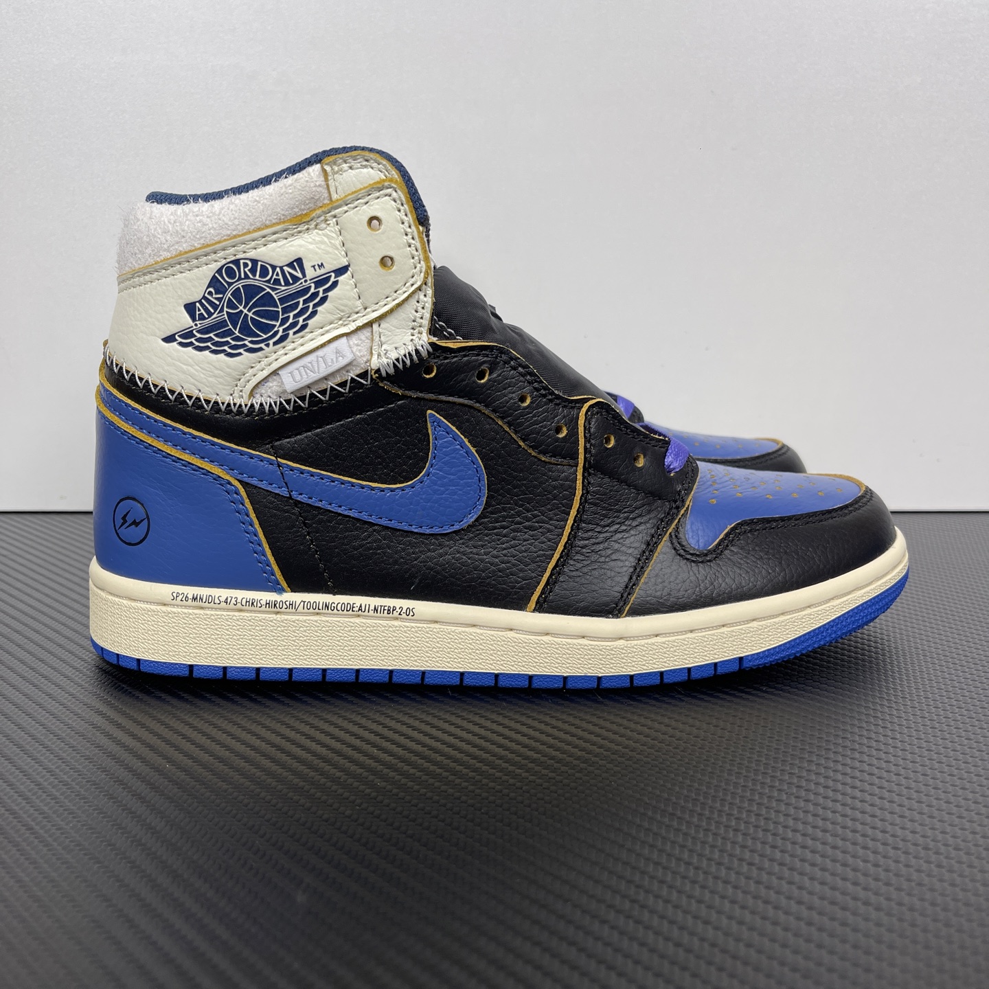 Air jordan 1 high 010
