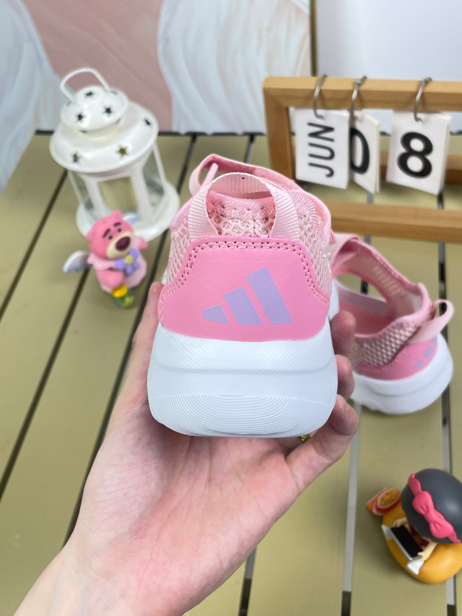 图片[3]-AD儿童凉鞋 2025凉鞋新款介绍： 新款儿童凉鞋采用EVA材质，柔软轻便，透气舒适。防滑鞋底，安全可靠，网布设计，适合各种沙滩，学校，场景时尚可爱，让宝宝爱上穿鞋。尺码24-37大厂同源出品品质保证-选品中心