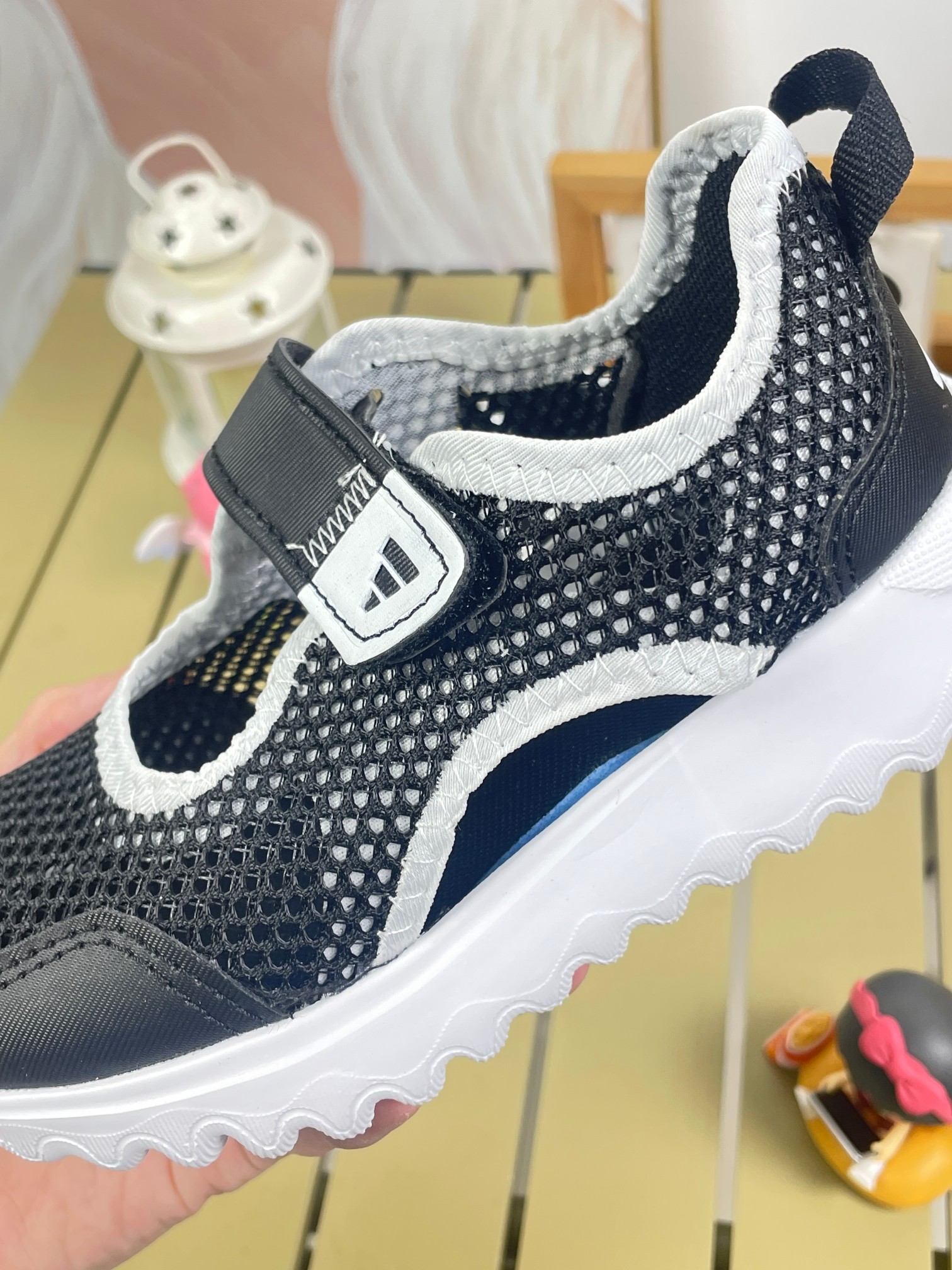 图片[3]-AD儿童凉鞋 2025凉鞋新款介绍： 新款儿童凉鞋采用EVA材质，柔软轻便，透气舒适。防滑鞋底，安全可靠，网布设计，适合各种沙滩，学校，场景时尚可爱，让宝宝爱上穿鞋。尺码24-37大厂同源出品品质保证-选品中心