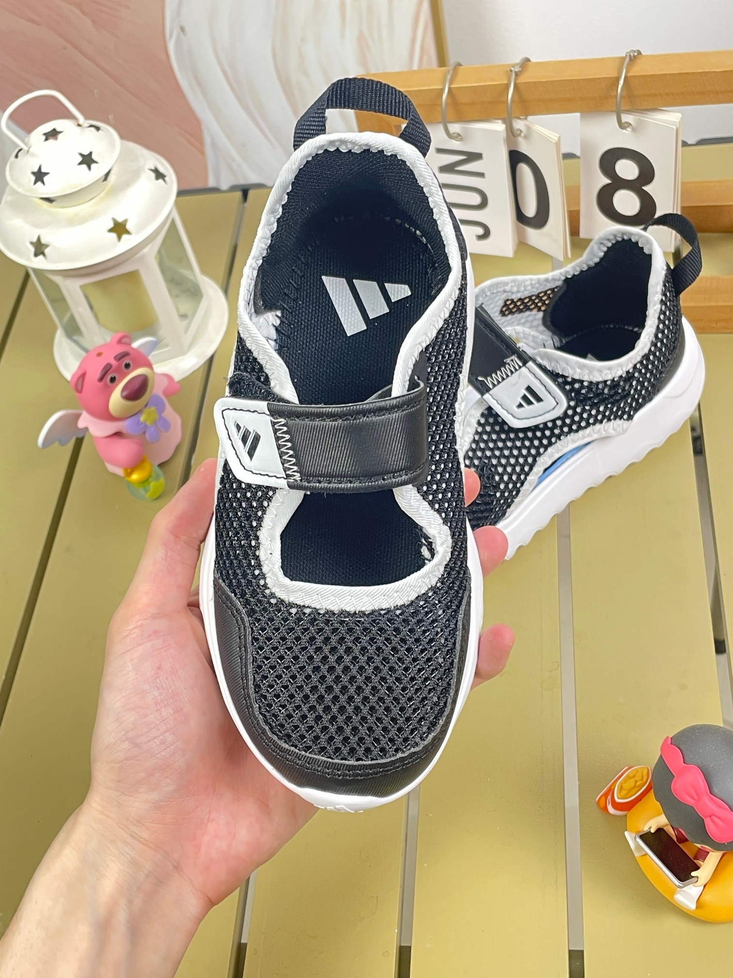 图片[9]-AD儿童凉鞋 2025凉鞋新款介绍： 新款儿童凉鞋采用EVA材质，柔软轻便，透气舒适。防滑鞋底，安全可靠，网布设计，适合各种沙滩，学校，场景时尚可爱，让宝宝爱上穿鞋。尺码24-37大厂同源出品品质保证-选品中心