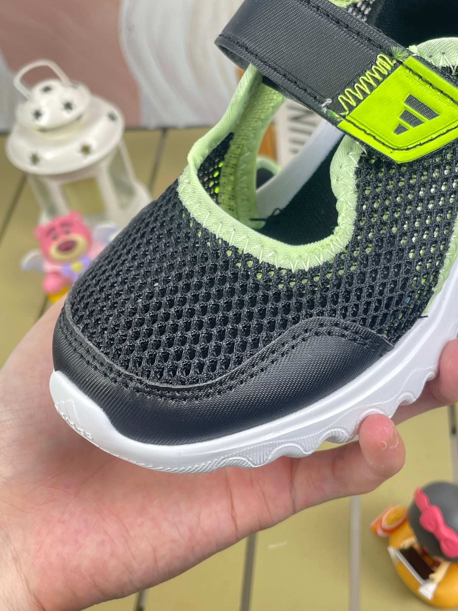 图片[5]-AD儿童凉鞋 2025凉鞋新款介绍： 新款儿童凉鞋采用EVA材质，柔软轻便，透气舒适。防滑鞋底，安全可靠，网布设计，适合各种沙滩，学校，场景时尚可爱，让宝宝爱上穿鞋。尺码24-37大厂同源出品品质保证-选品中心